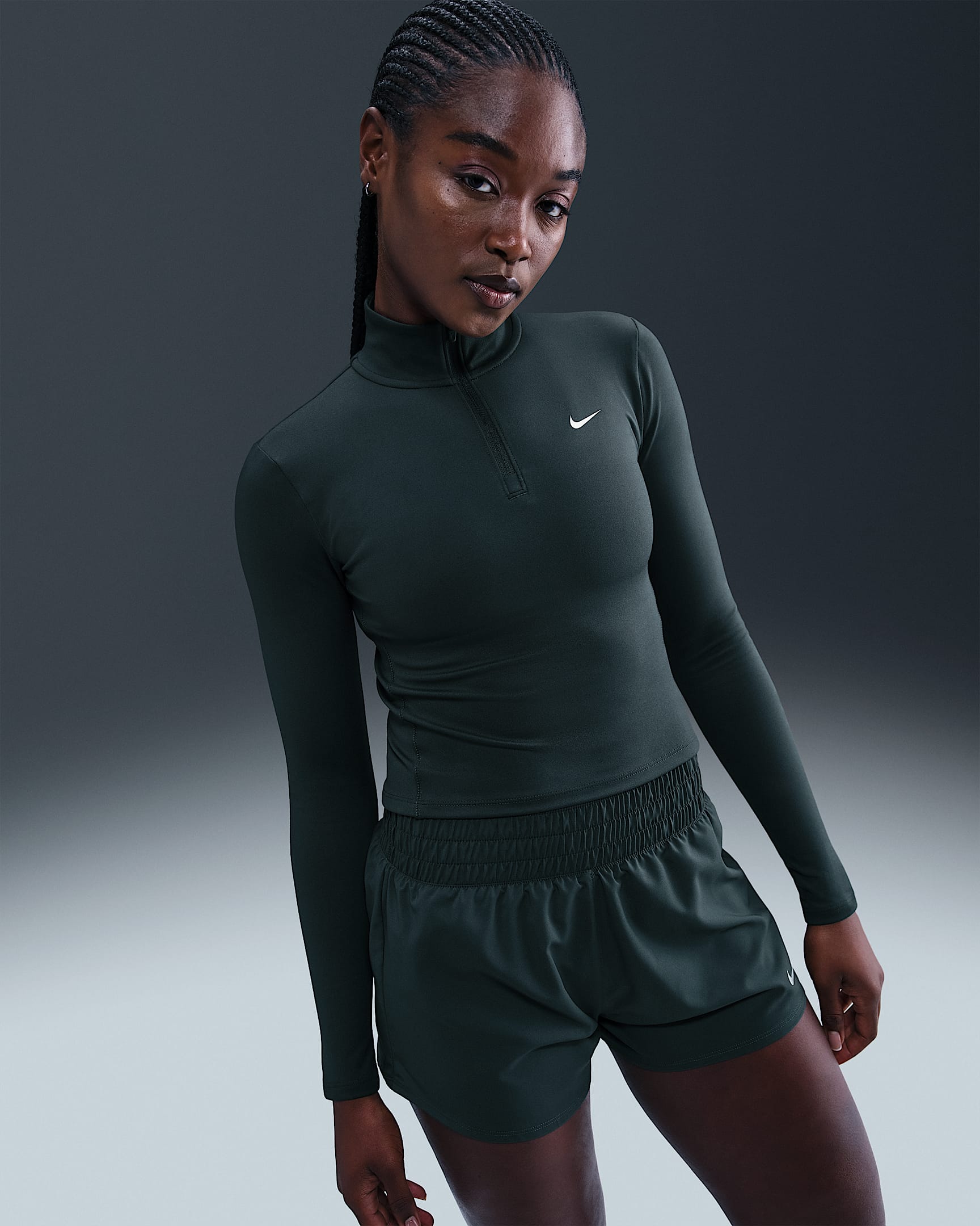 Nike One Fitted Dri-FIT rövid cipzáras női aláöltözet - Seaweed/Fehér