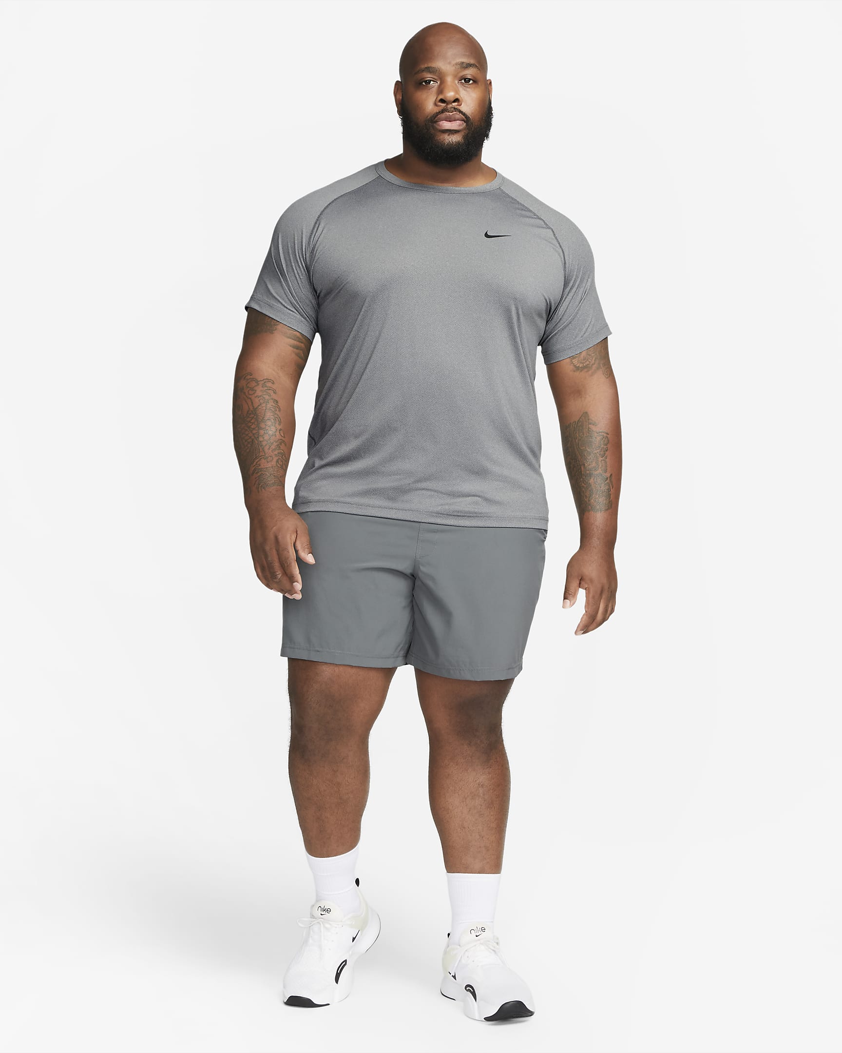 Nike Ready Nike Dri-FIT Kurzarm-Fitness-Oberteil für Herren - Smoke Grey/Heather/Schwarz