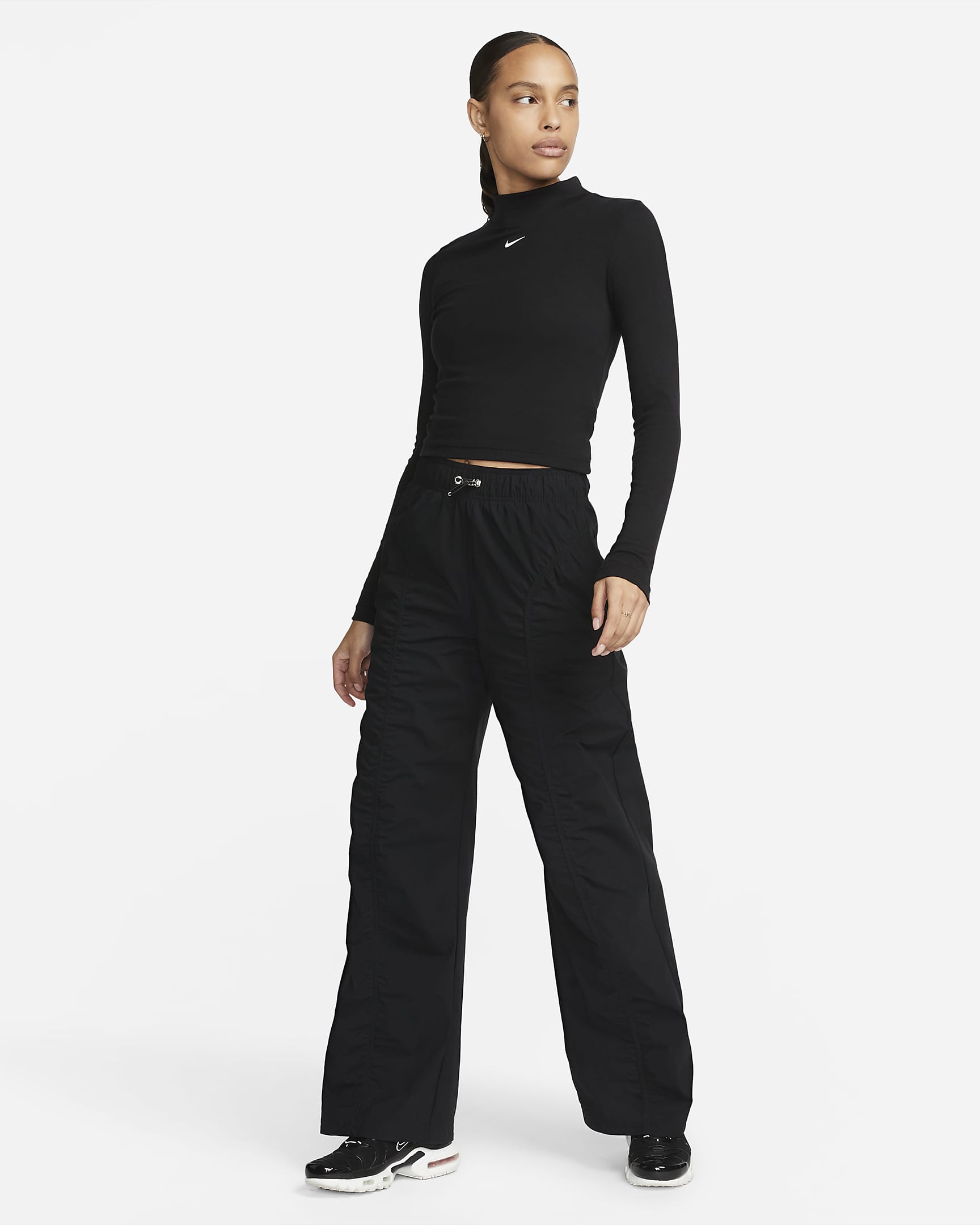 Nike Sportswear Essential Women's Ribbed Mock-Neck Long-Sleeve Top. Nike HR