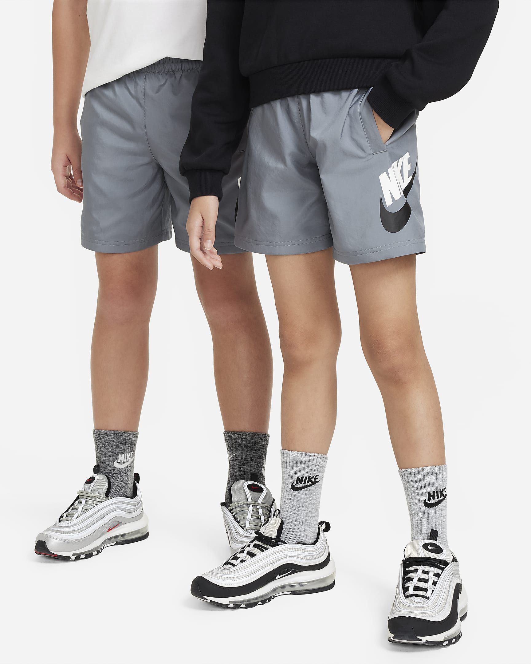 Nike Sportswear Older Kids' Woven Shorts - Smoke Grey