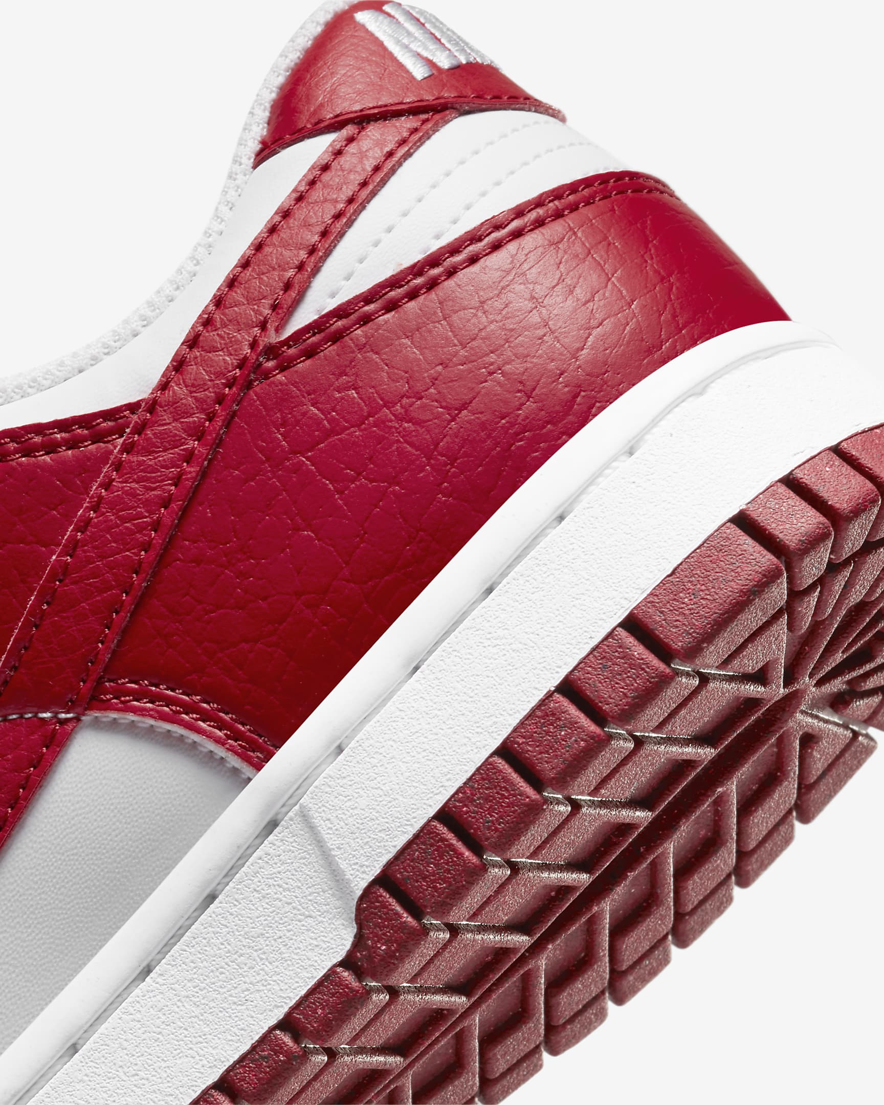 Nike Dunk Low Next Nature Women's Shoes - White/Gym Red