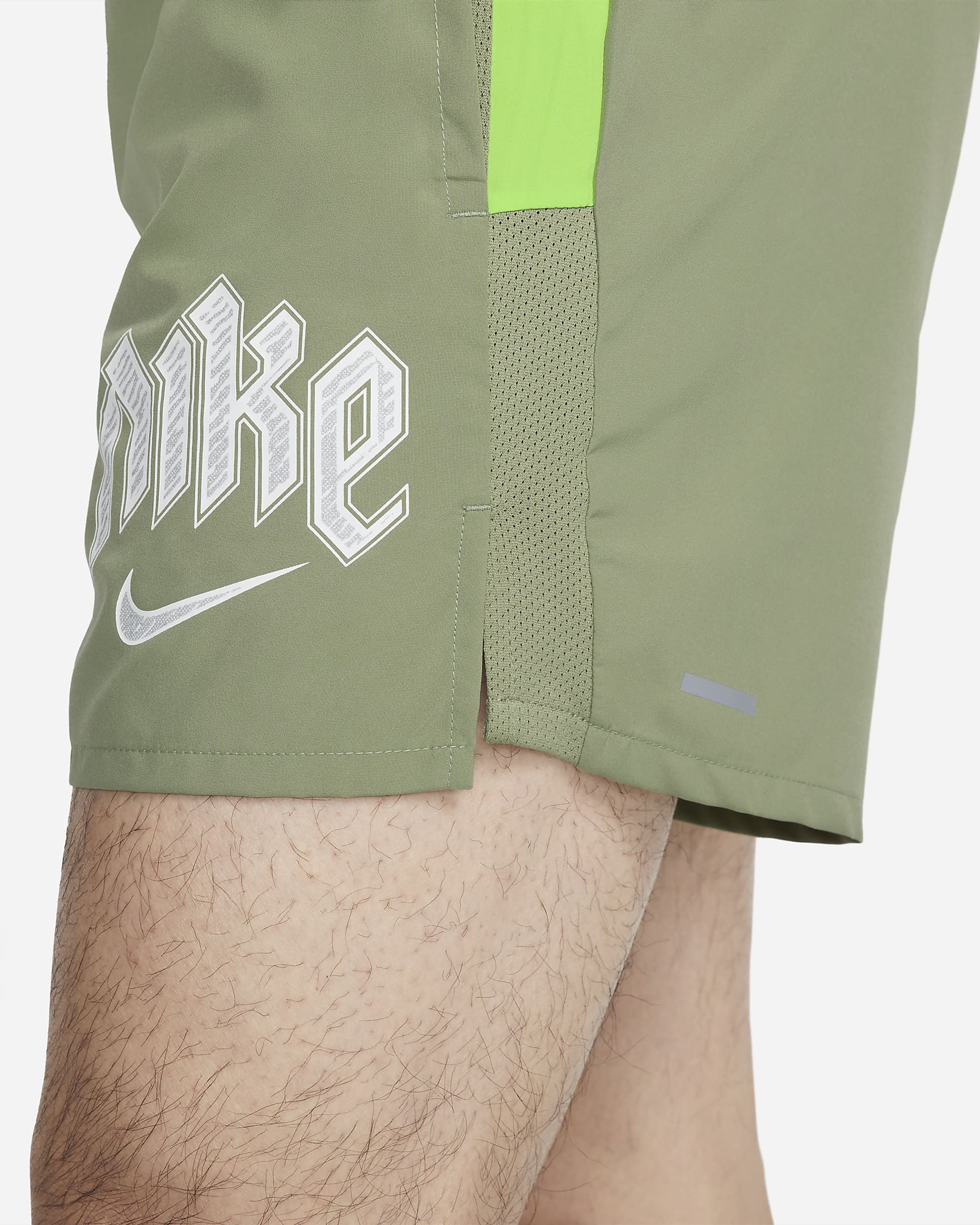 Nike Dri-FIT Run Division Challenger Men's 13cm (approx.) Brief-Lined ...