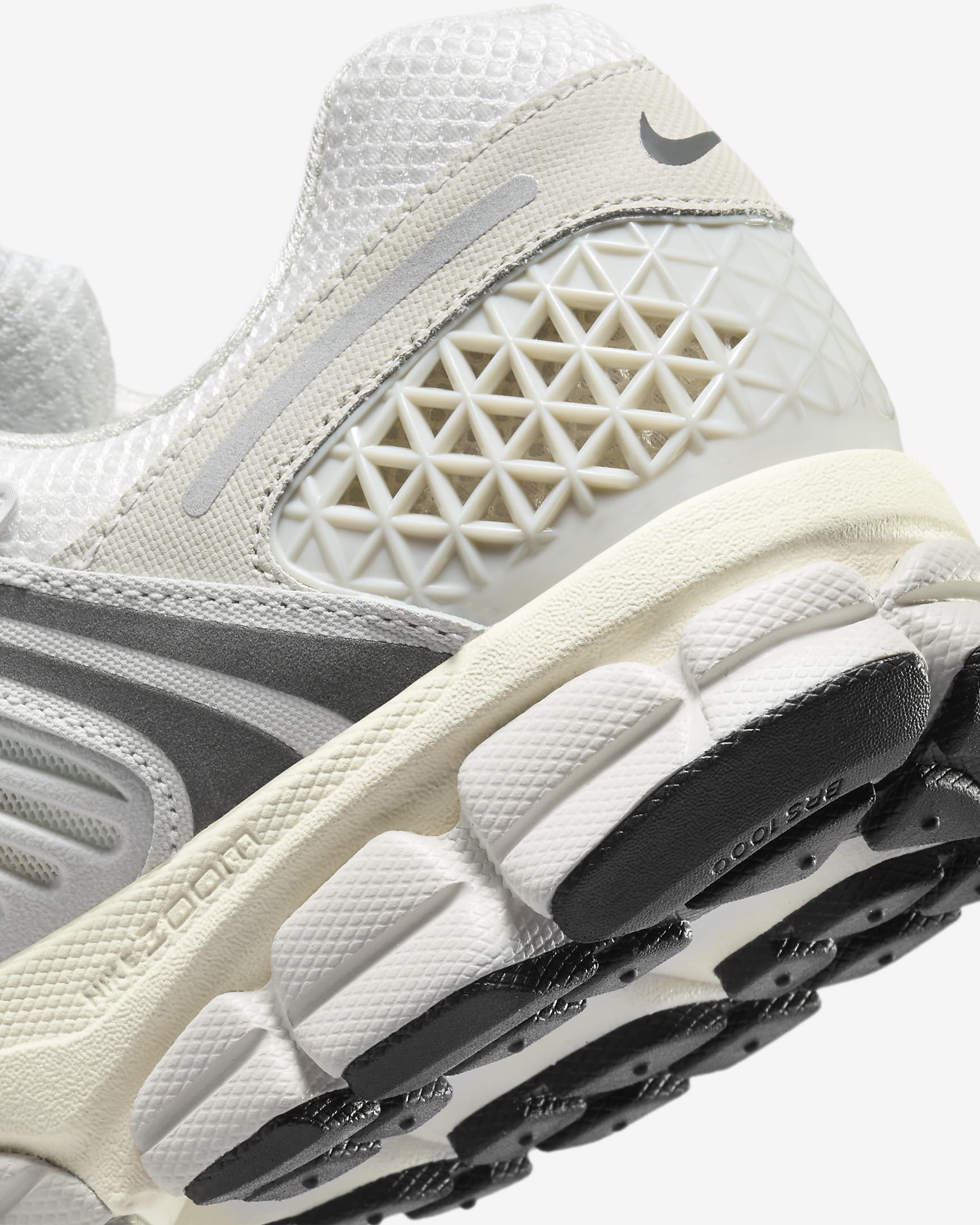 Scarpa Nike Zoom Vomero 5 SE – Uomo - Platinum Tint/Cashmere/Iron Grey/Photon Dust