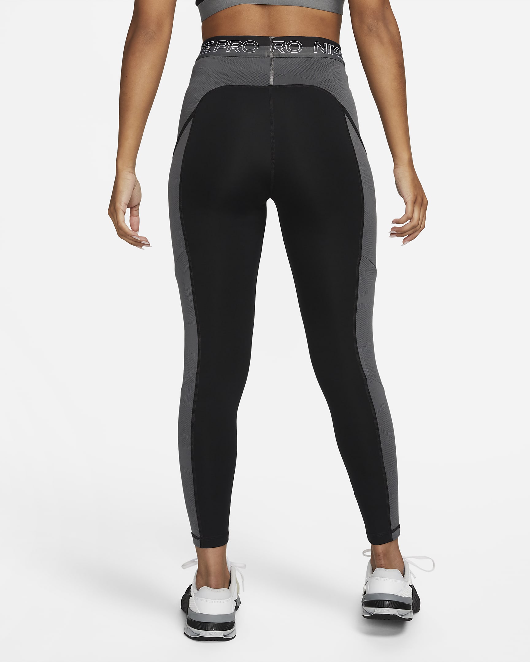 Nike Pro Women's HighWaisted 7/8 Training Leggings with Pockets. Nike HU