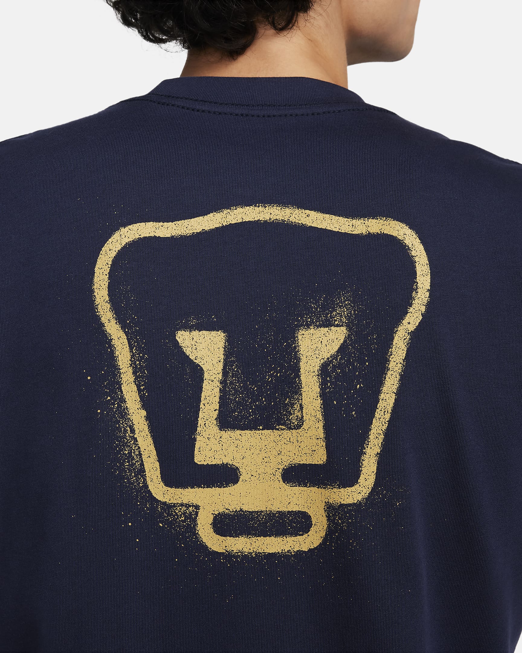 Playera de fútbol Nike Max90 para hombre Pumas UNAM - Obsidiana/Oro genuino