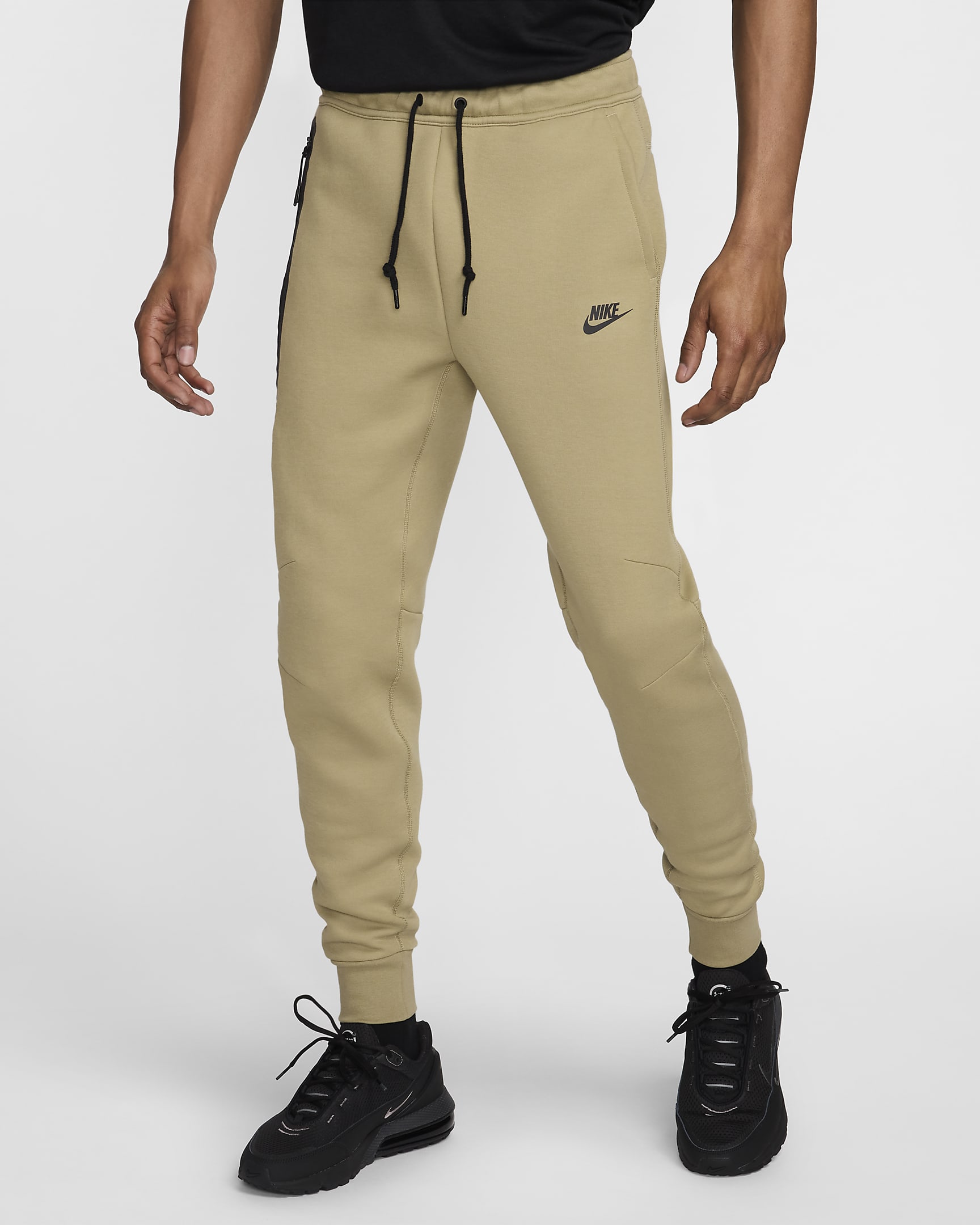 Joggingbyxor Nike Sportswear Tech Fleece för män - Neutral Olive/Svart