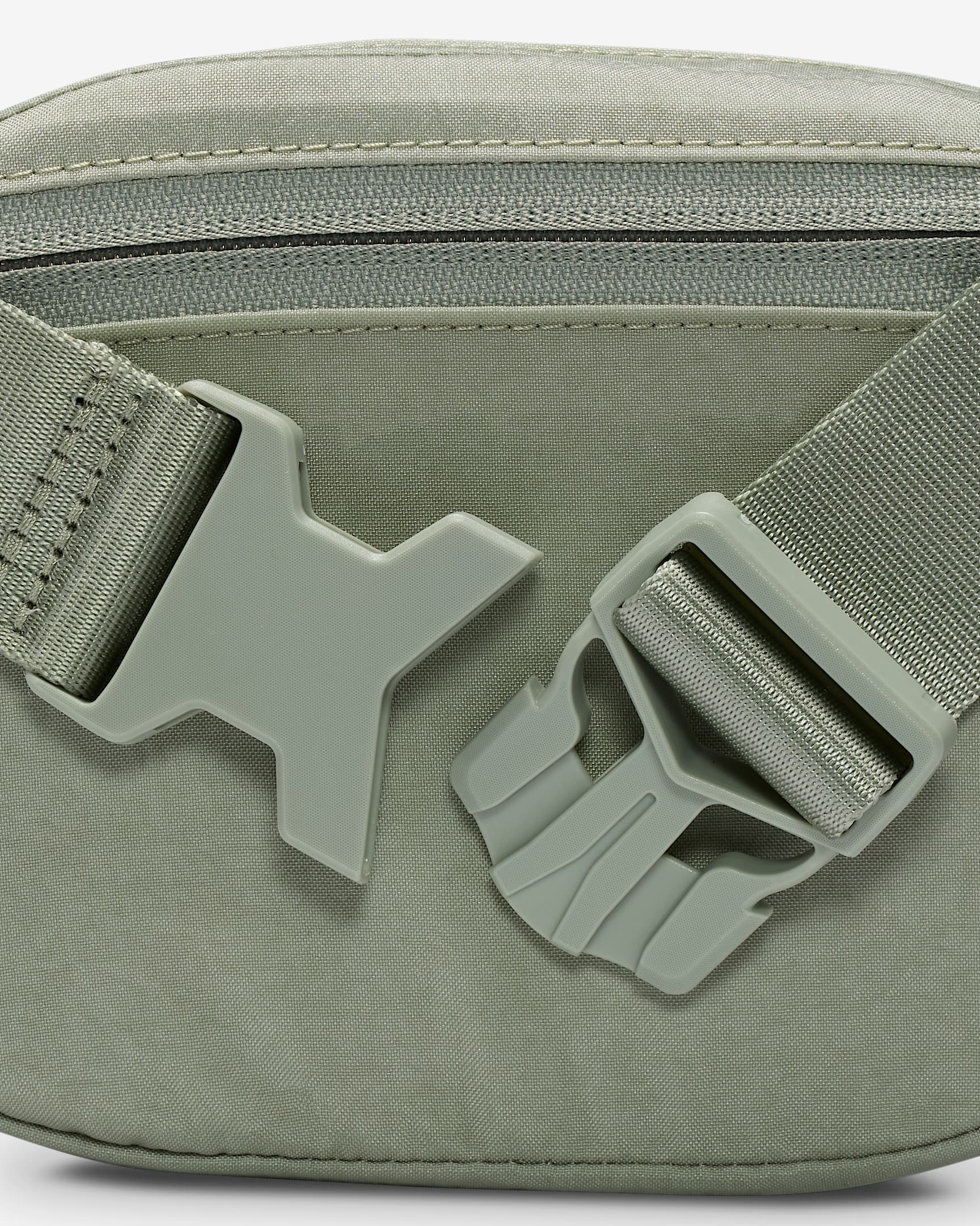 Nike Aura Cross-Body Bag (2L) - Jade Horizon/Jade Horizon/Matte Silver