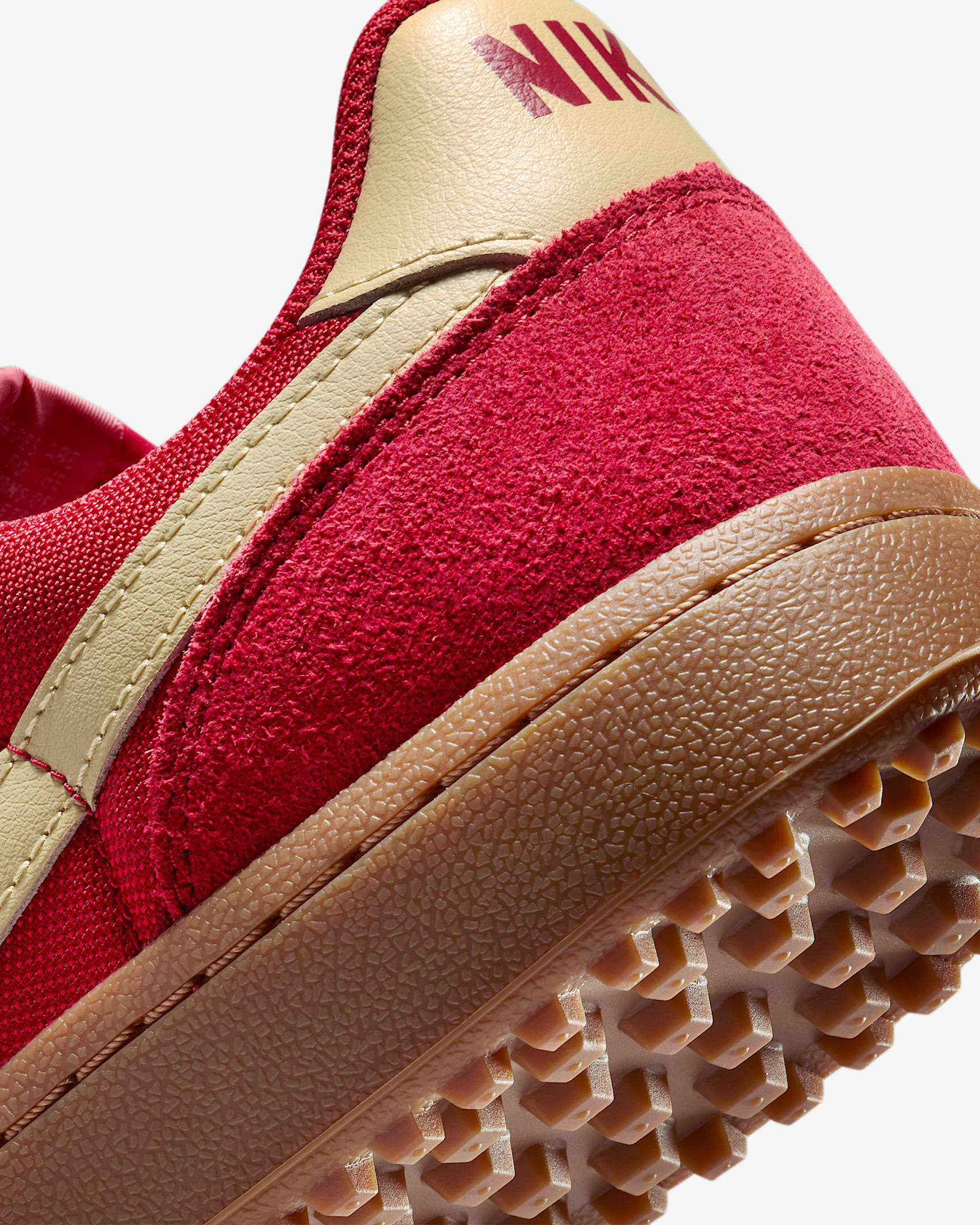 Nike Field General Men's Shoes - Gym Red/Gum Medium Brown/Team Gold