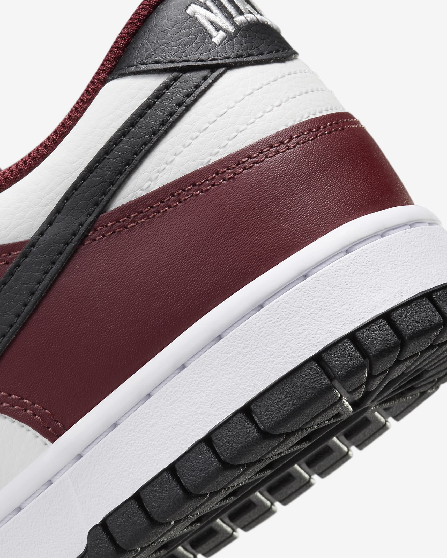 Nike Dunk Low férficipő - Dark Team Red/Summit White/Team White/Fekete