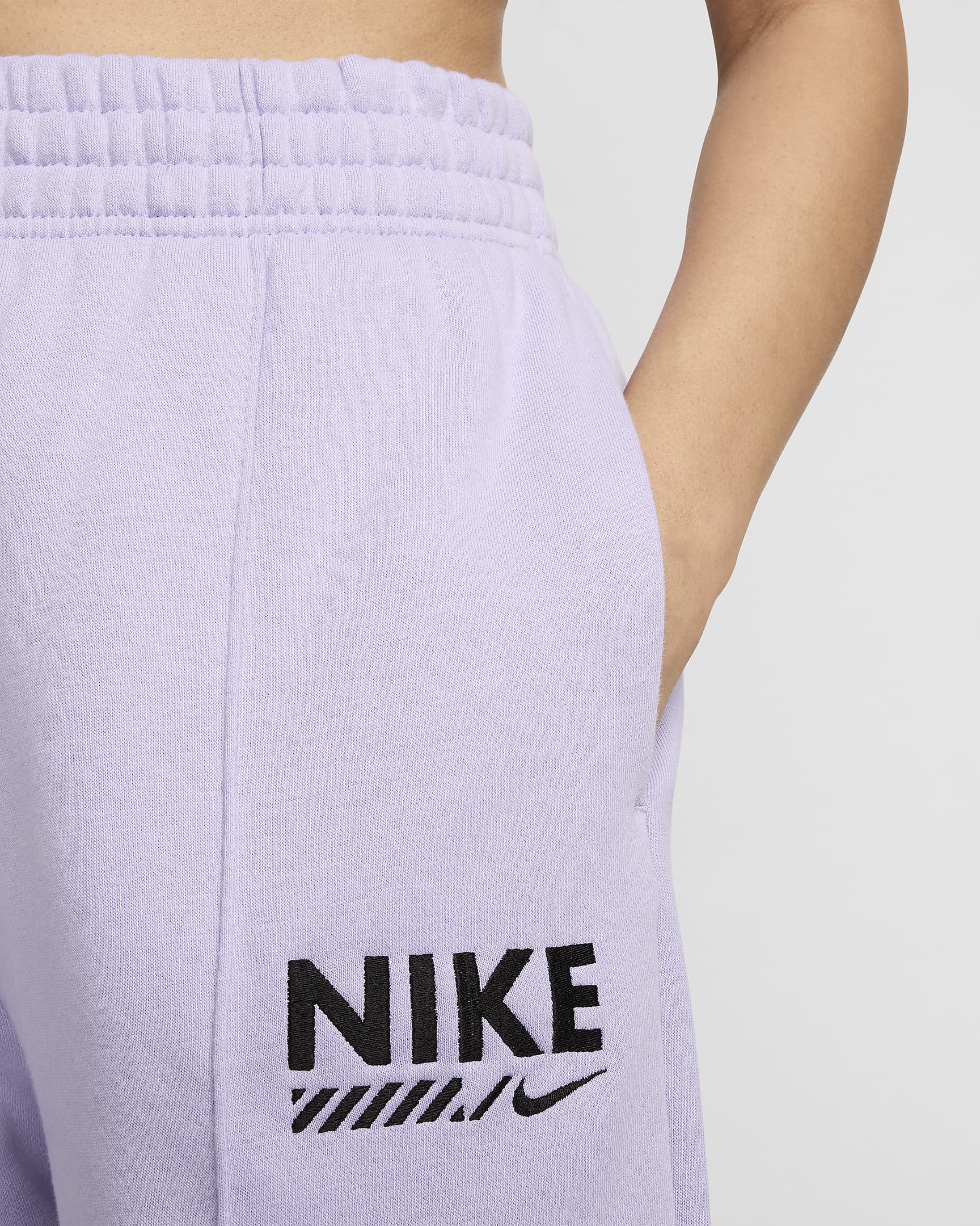 Nike Sportswear Women's Fleece Trousers - Hydrangeas