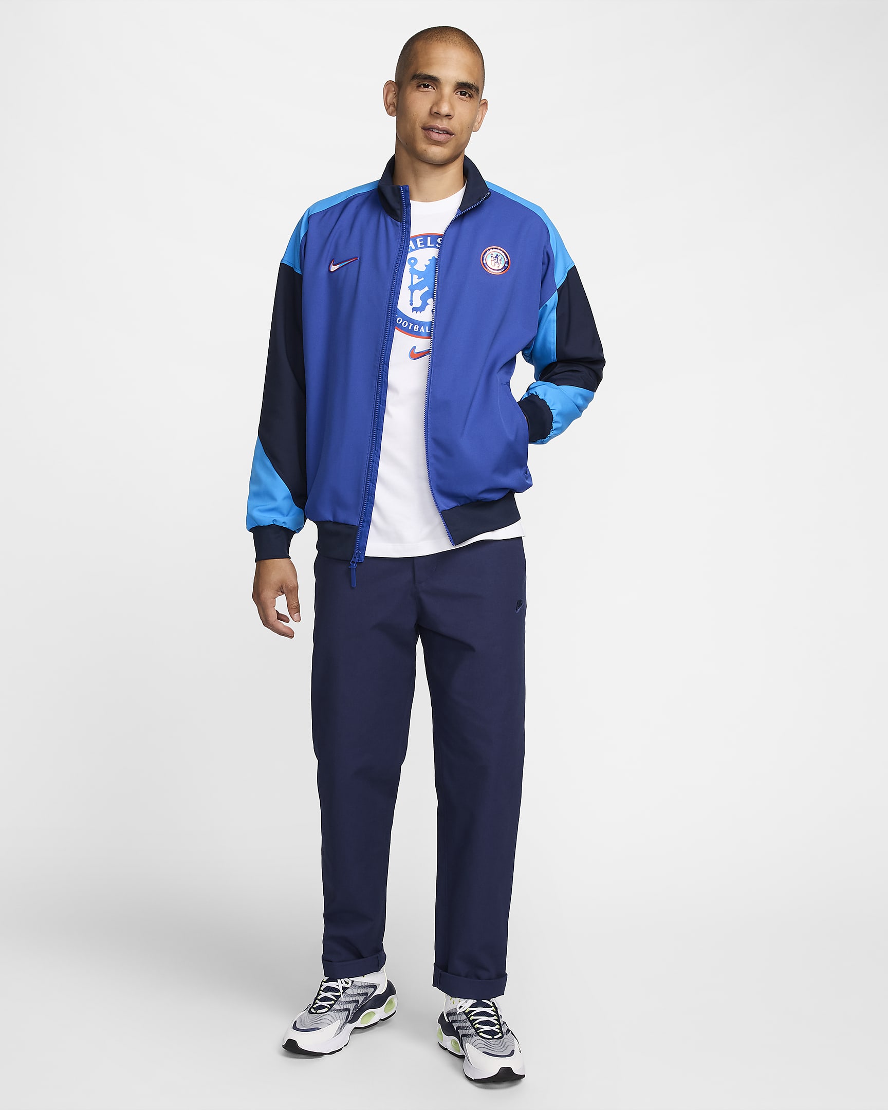 Chelsea F.C. Strike Men's Nike Dri-FIT Football Anthem Jacket - Rush Blue/Obsidian/Light Photo Blue