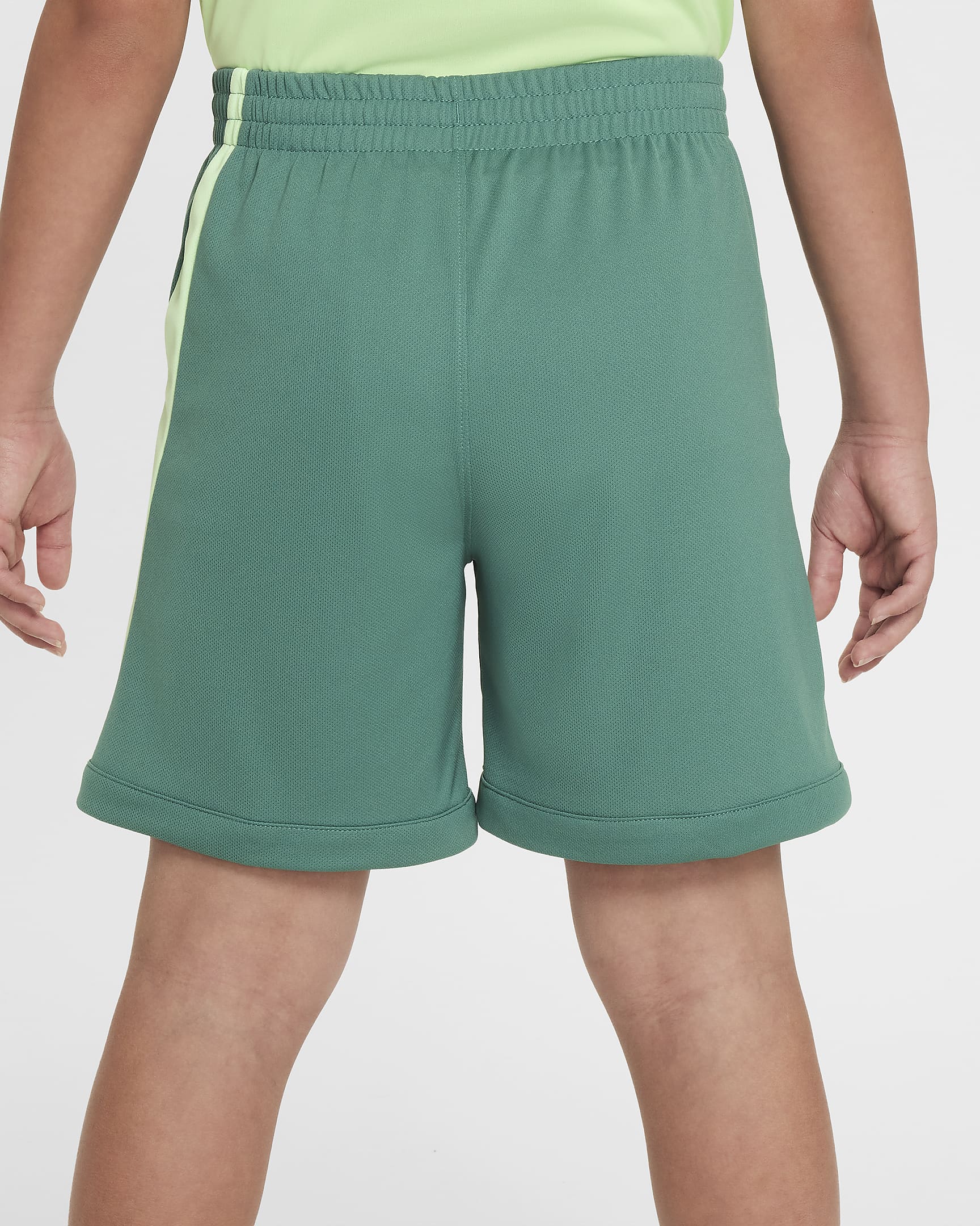 Nike Multi+ Older Kids' Dri-FIT Training Shorts - Bicoastal/Vapour Green/Bicoastal