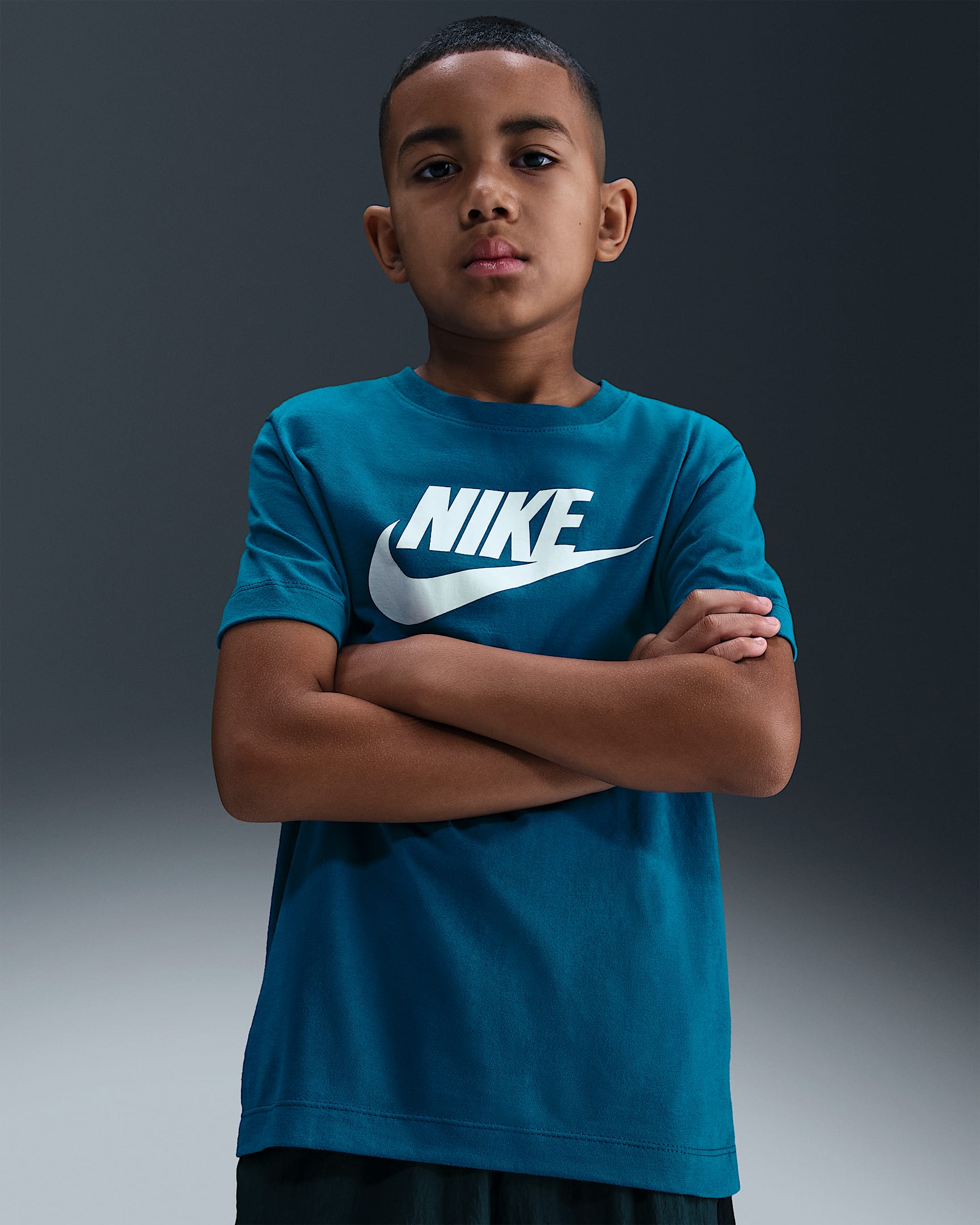 Nike Sportswear Big Kids' T-Shirt - Green Abyss