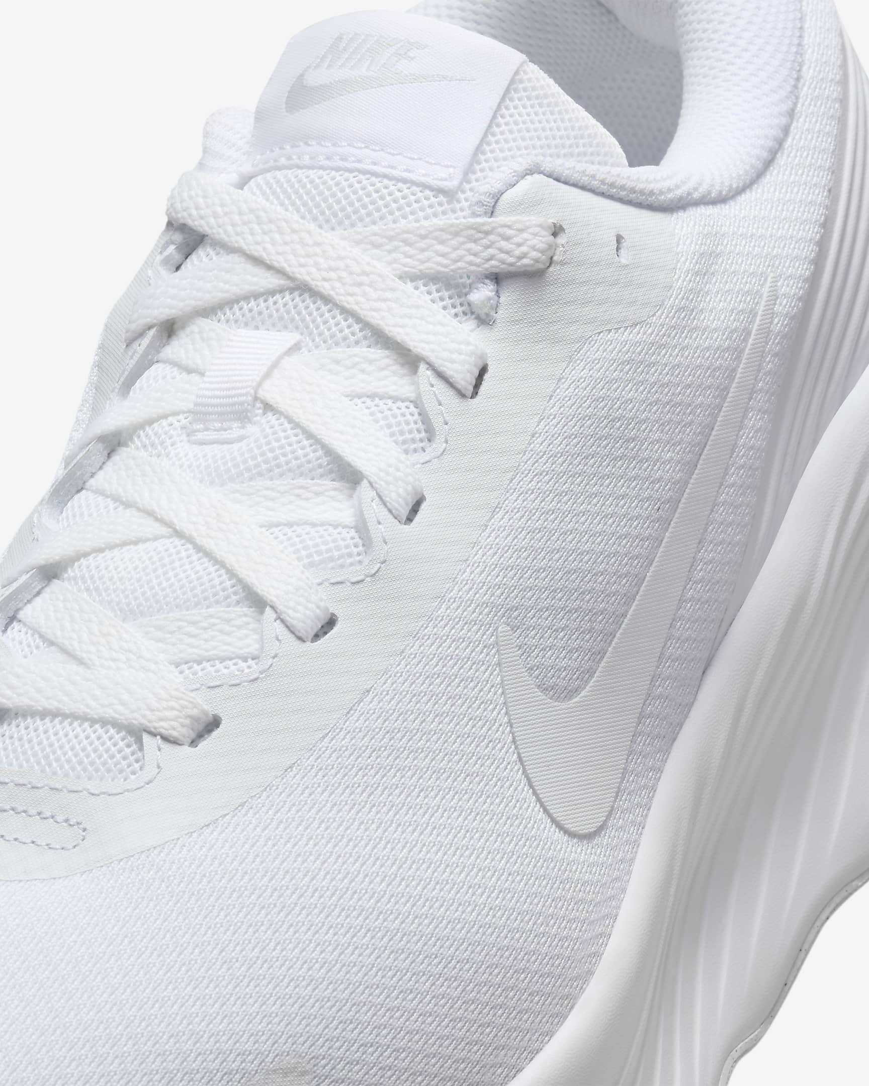 Nike Promina Men's Walking Shoes - White/Pure Platinum