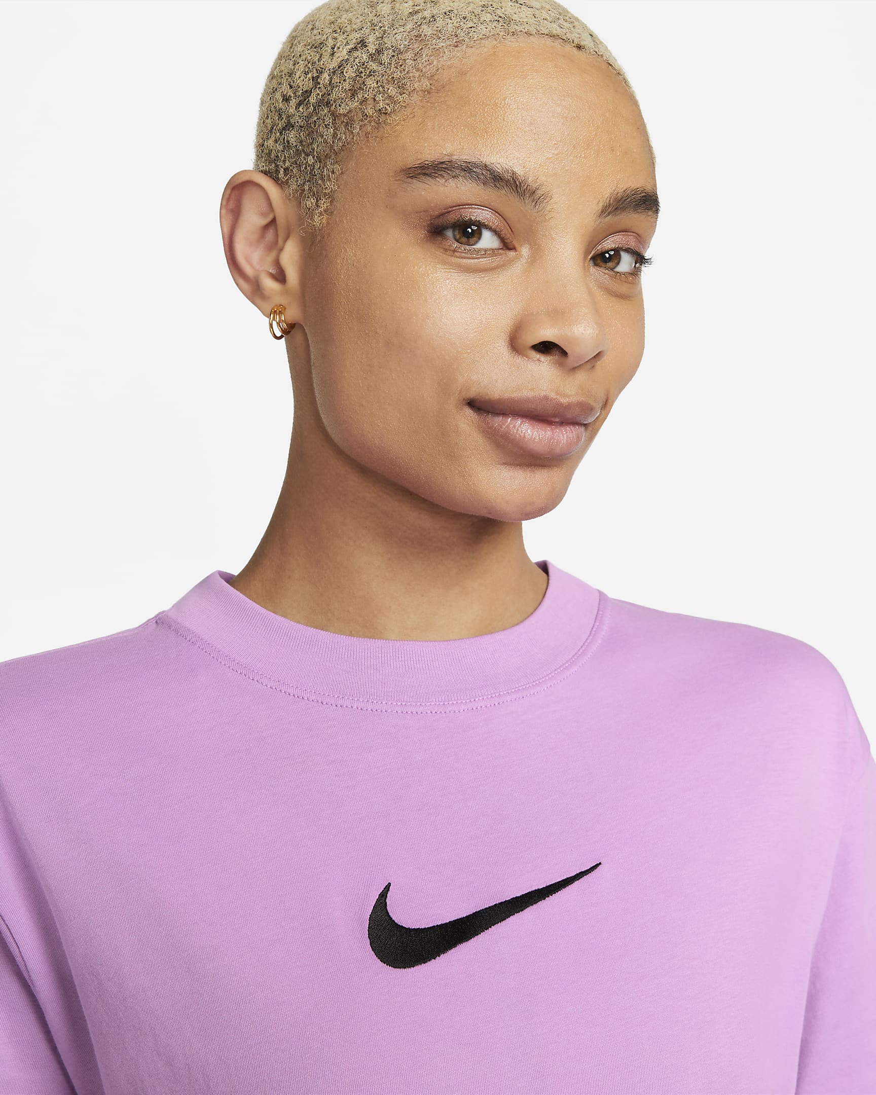 womens nike tshirts