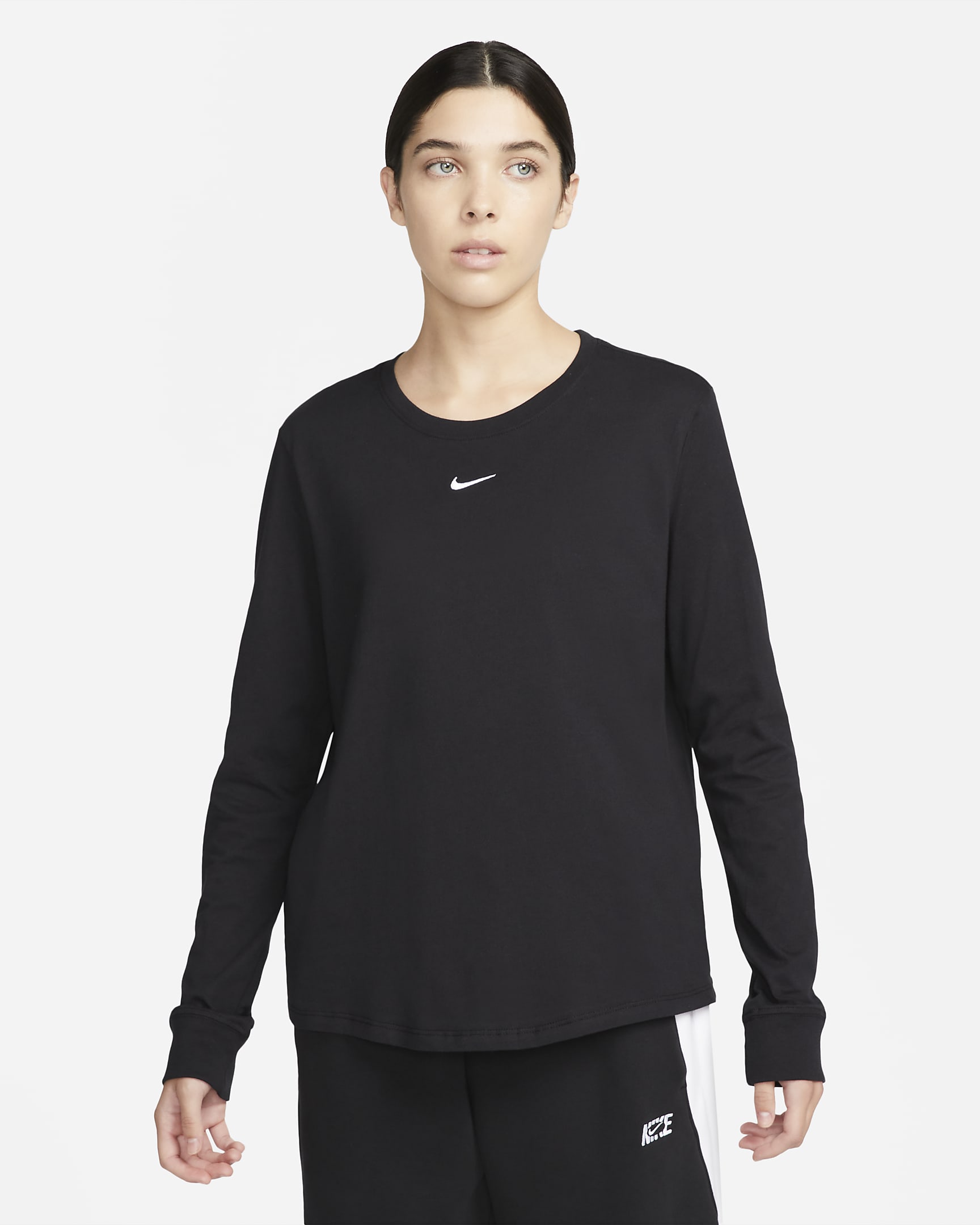 Playera de manga larga para mujer Nike Sportswear Premium Essentials ...