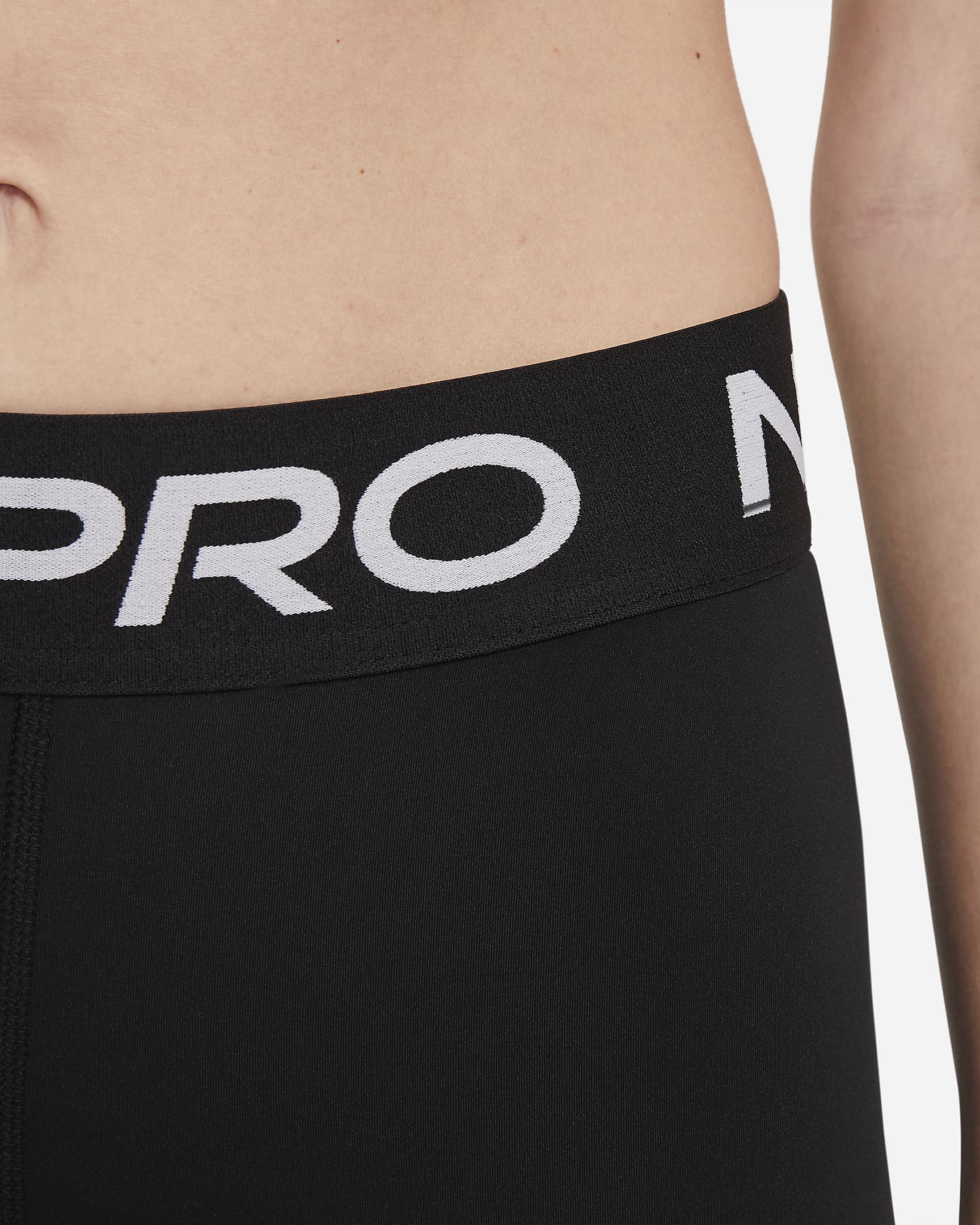 Nike Pro 365 Women's 5" Shorts - Black/White