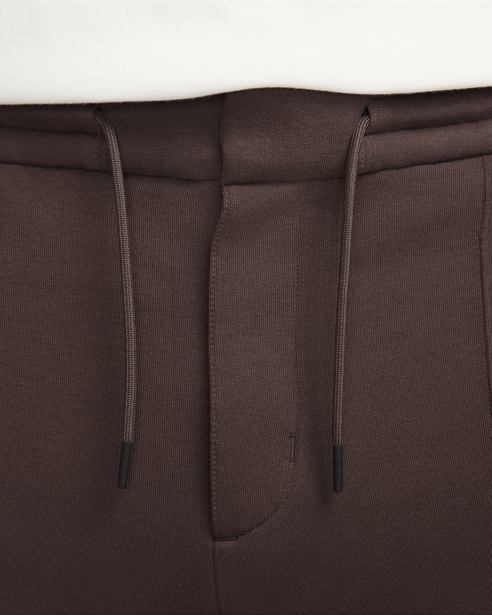 Nike Sportswear Tech Fleece Reimagined joggebukse med ledig passform og åpen fald til herre - Baroque Brown