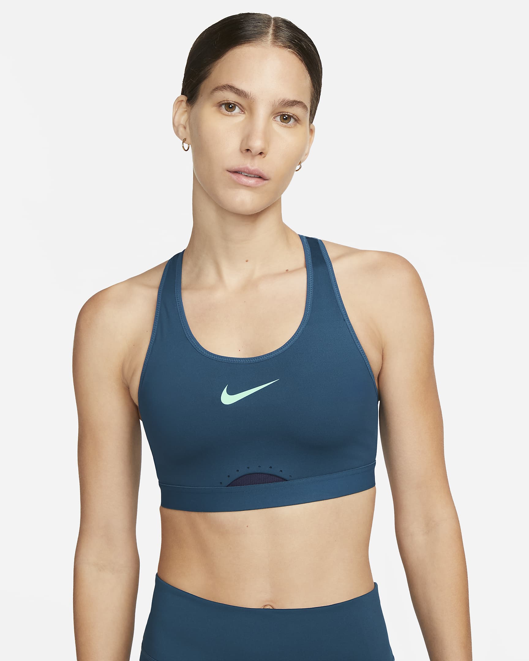 Nike Swoosh Women's High-Support Non-Padded Adjustable Sports Bra. Nike LU