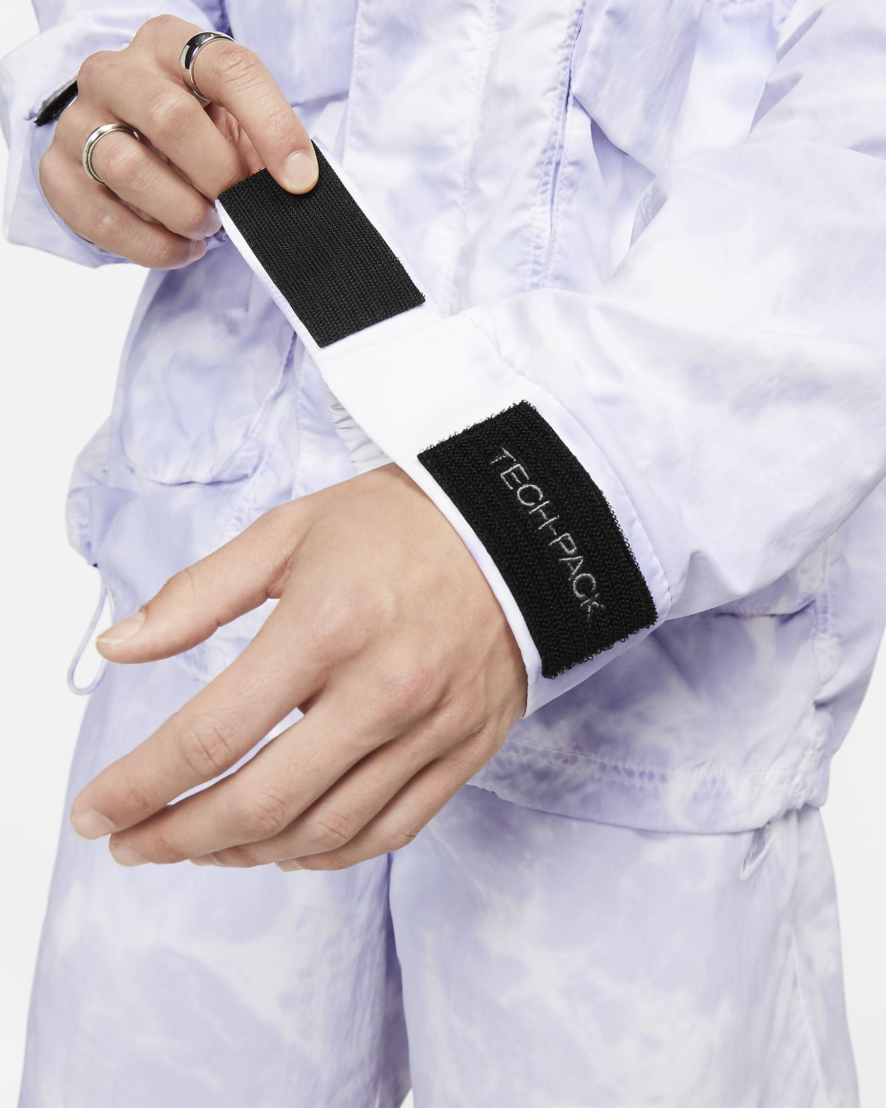 Nike Sportswear Tech Pack Men's Woven Hooded Jacket. Nike UK