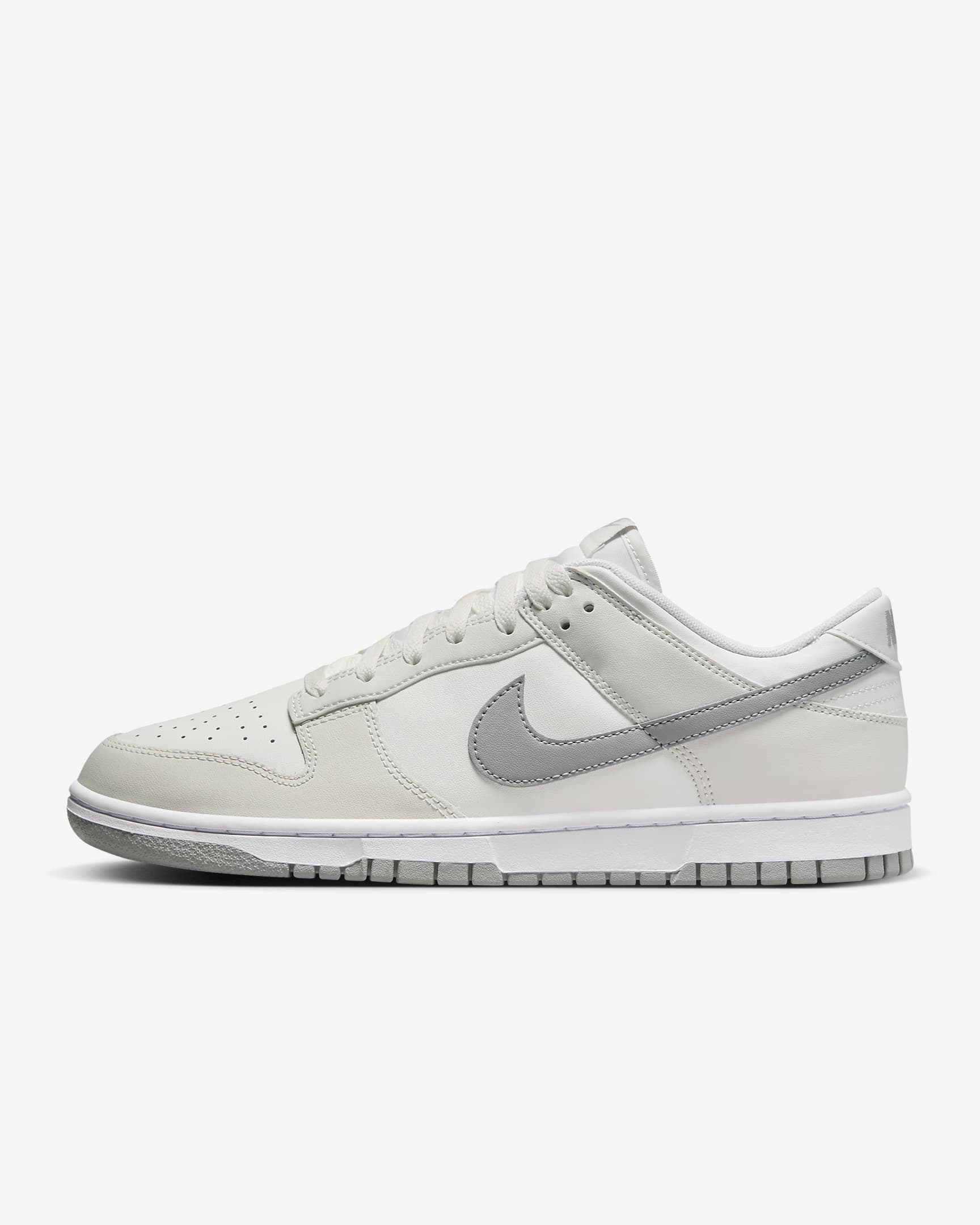 Nike Dunk Low Retro Men's Shoes - Summit White/Platinum Tint/White/Light Smoke Grey