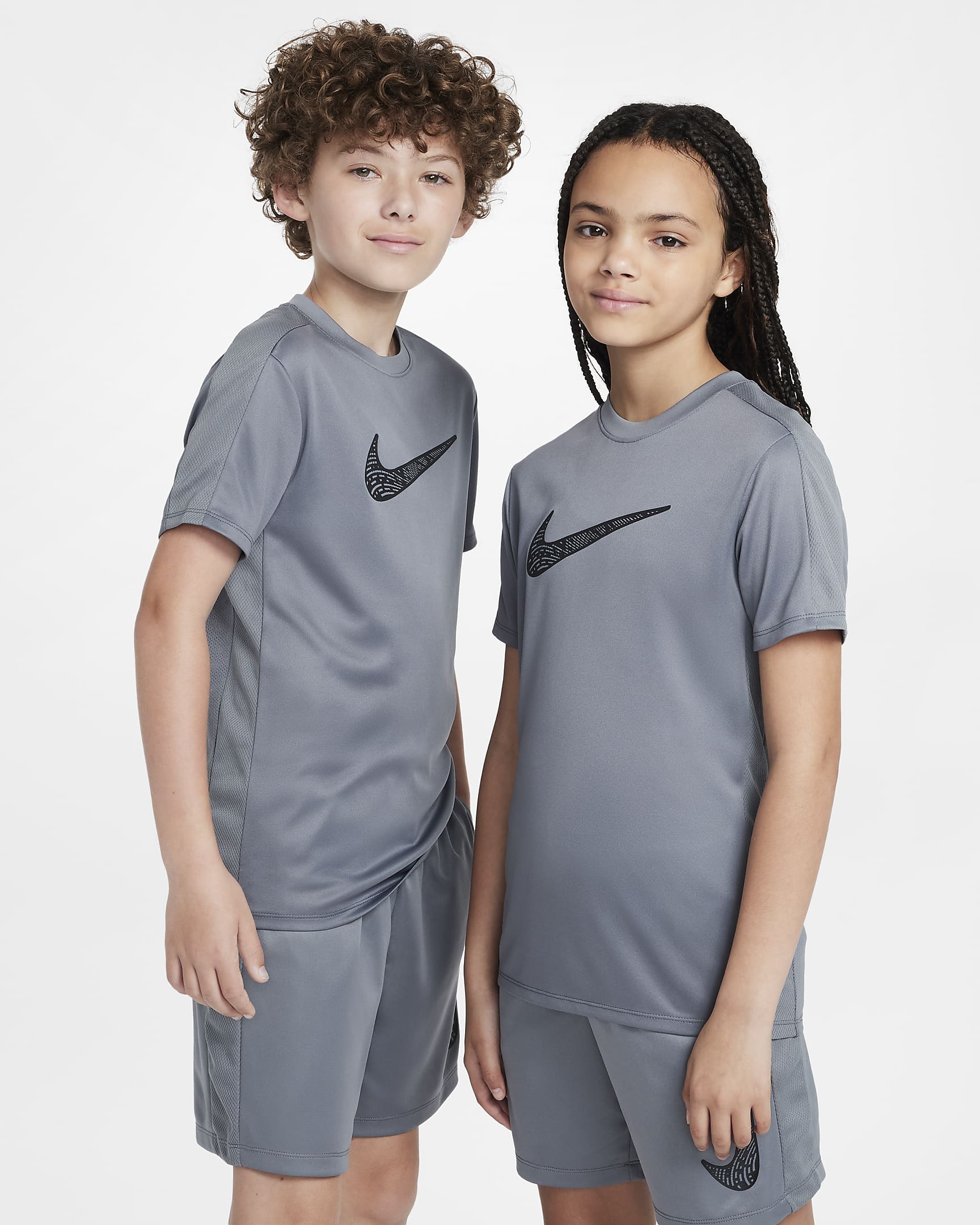 Κοντομάνικη μπλούζα Dri-FIT Nike Trophy23 για μεγάλα παιδιά - Smoke Grey