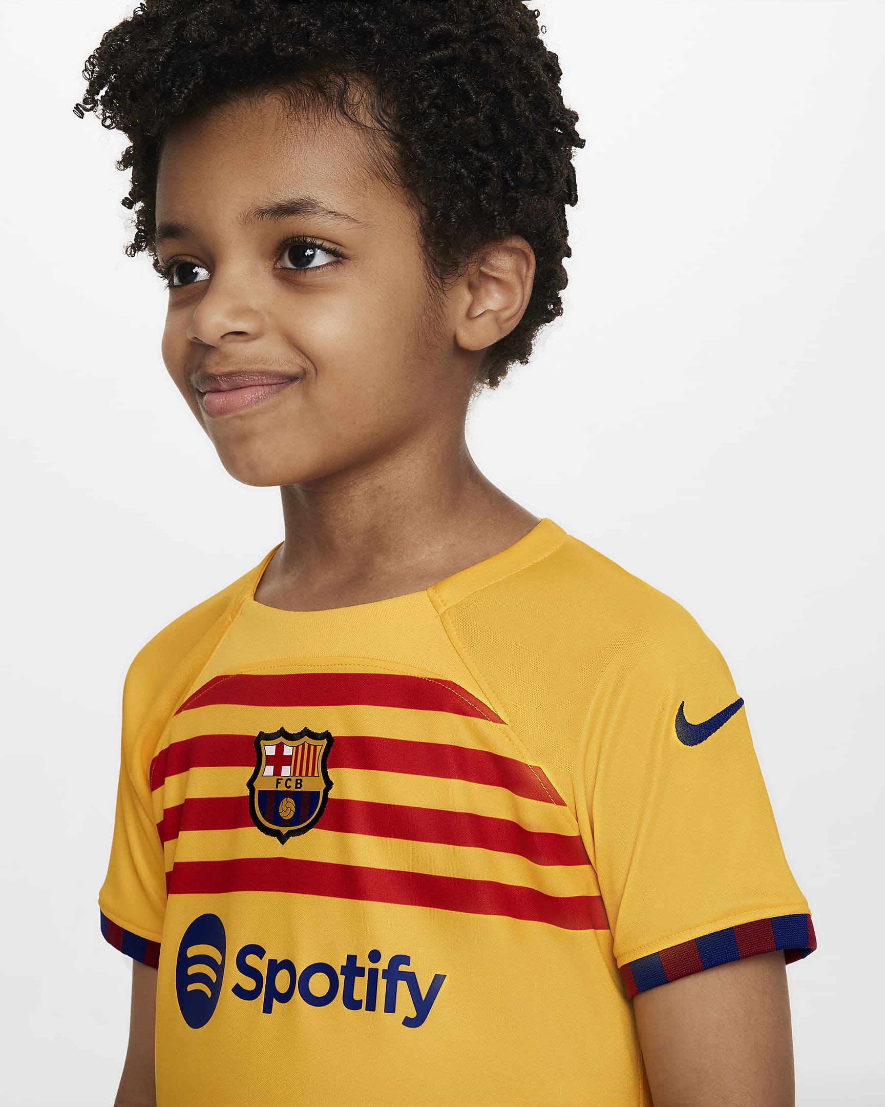 F.C. Barcelona 2022/23 Fourth Younger Kids' Nike Football Kit. Nike LU