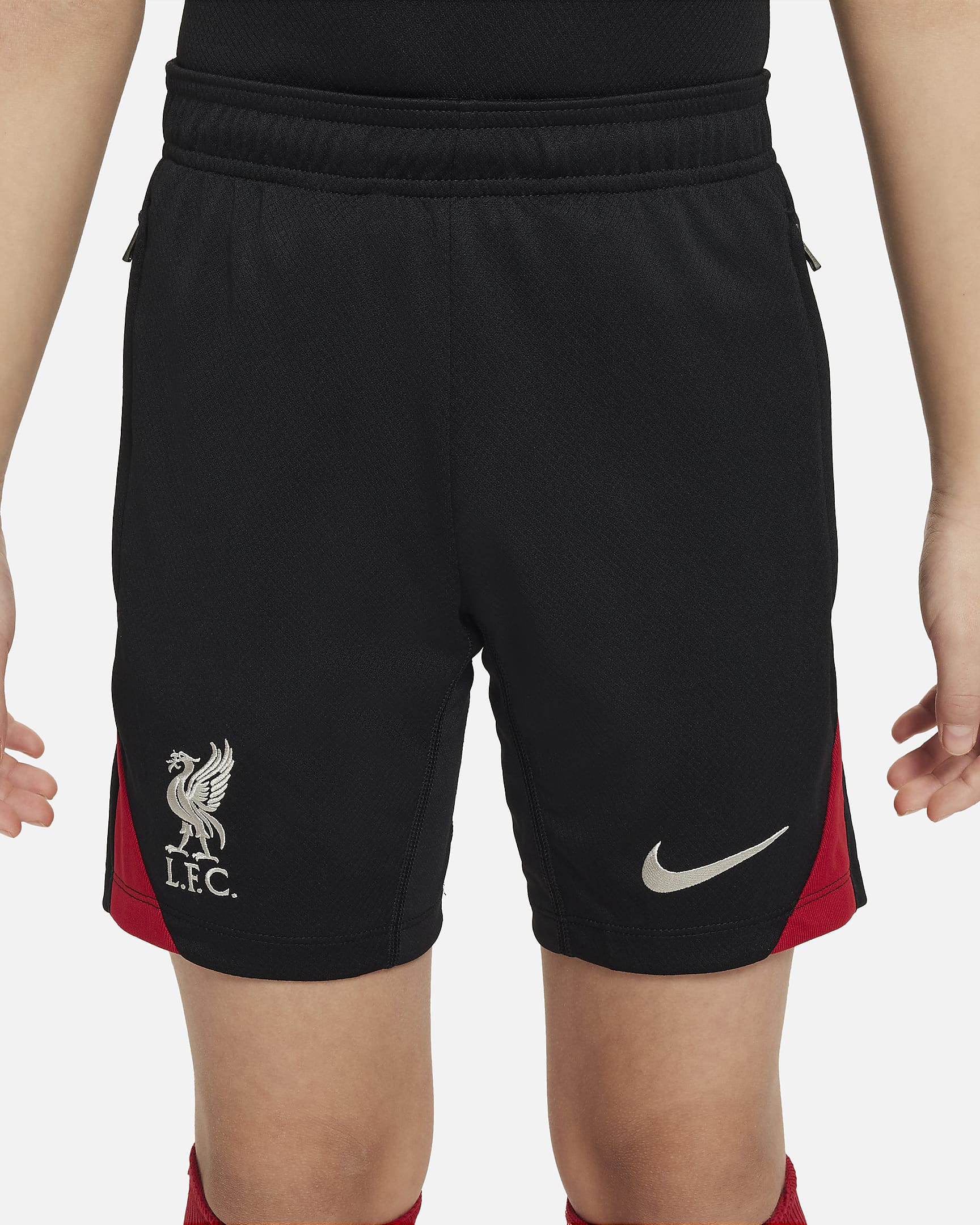 Short de foot en maille Nike Dri-FIT Liverpool FC Strike pour ado - Noir/Gym Red/Light Orewood Brown