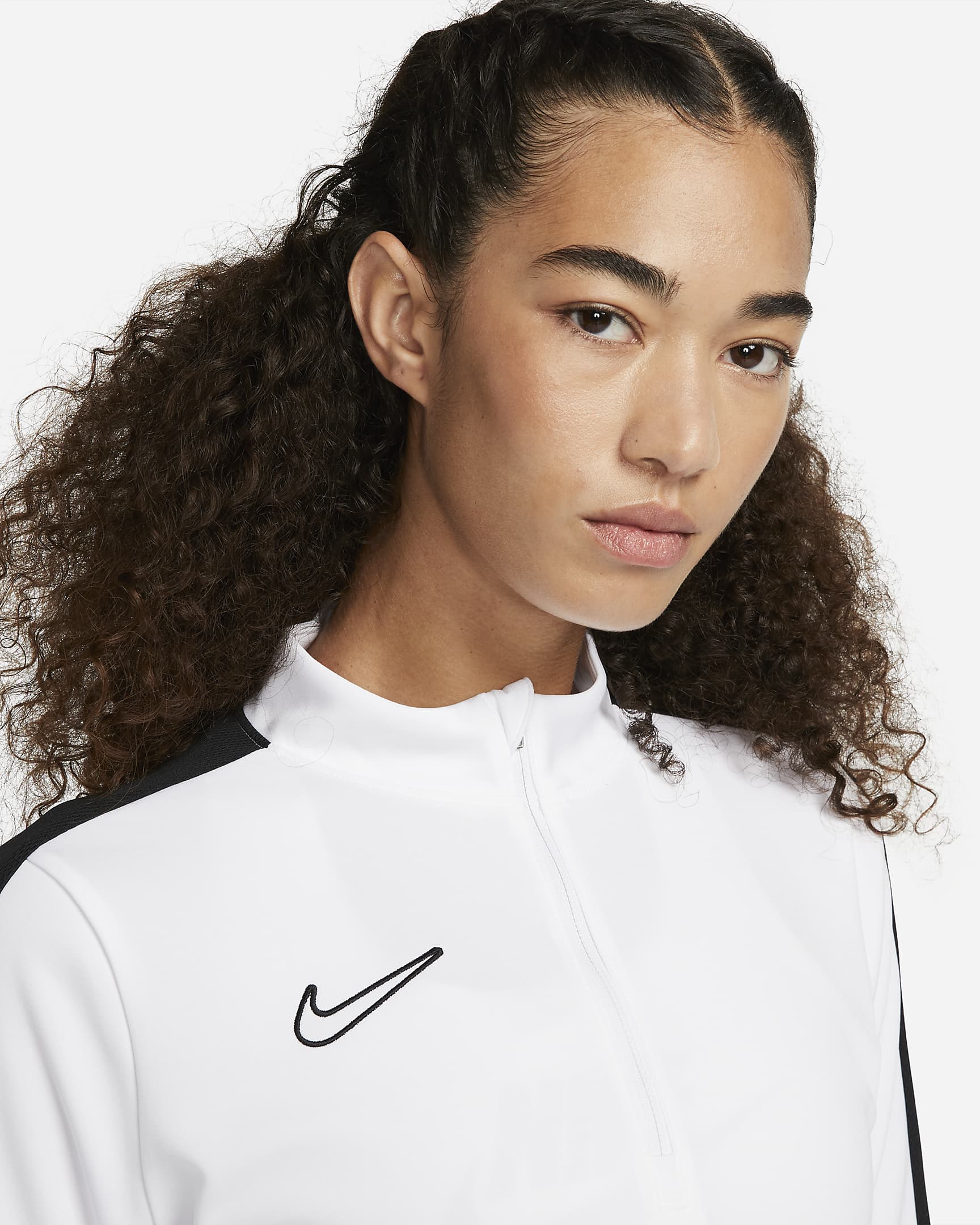 Nike Dri-FIT Academy-fodboldtræningstop til kvinder - hvid/sort/sort