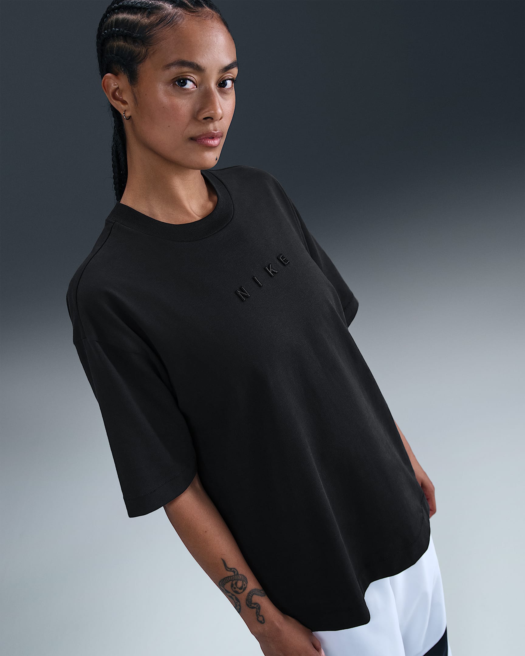 Nike Sportswear Women's Oversized Short-Sleeve T-Shirt - Black