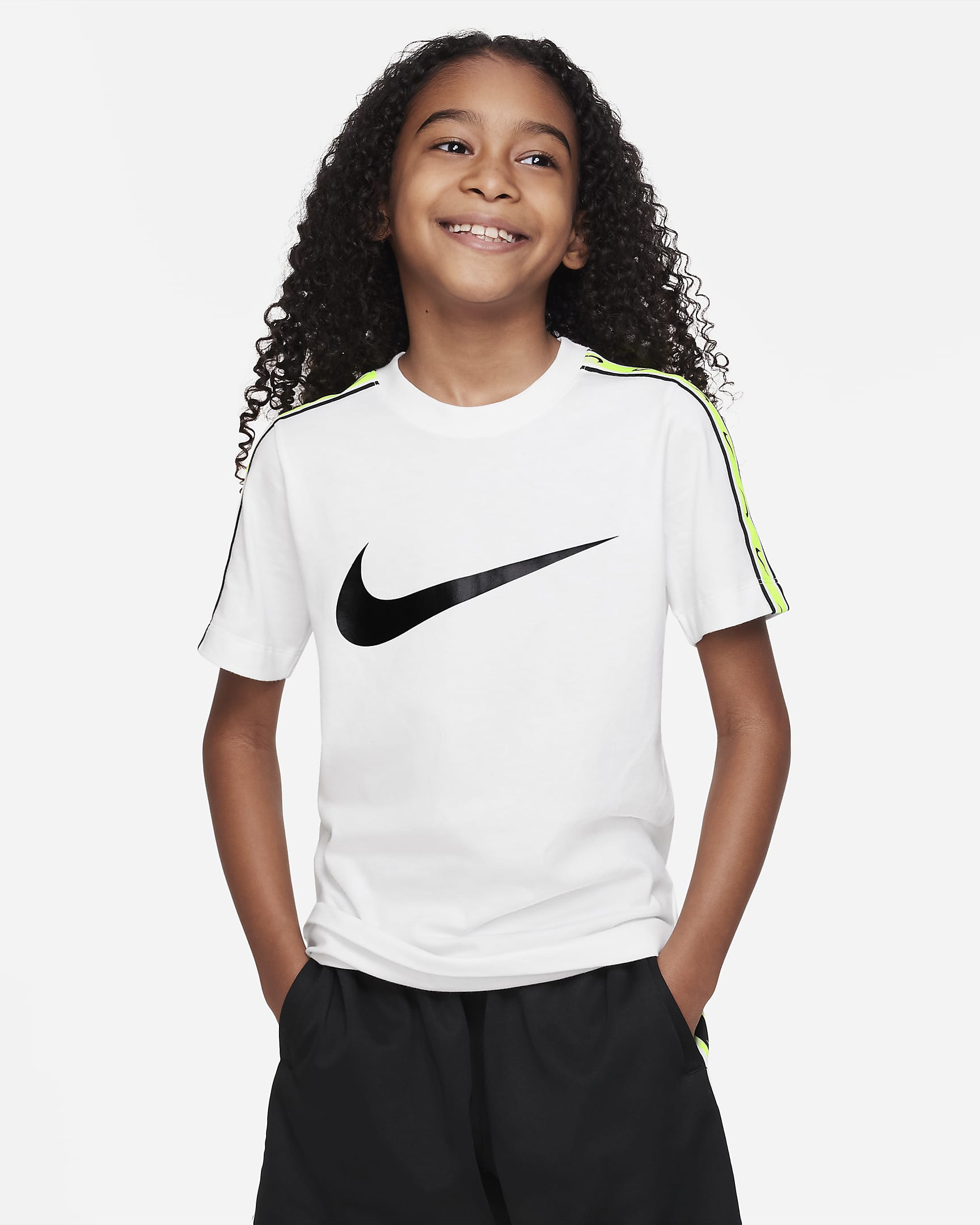 Nike Sportswear Repeat Older Kids' (Boys') T-Shirt. Nike PH