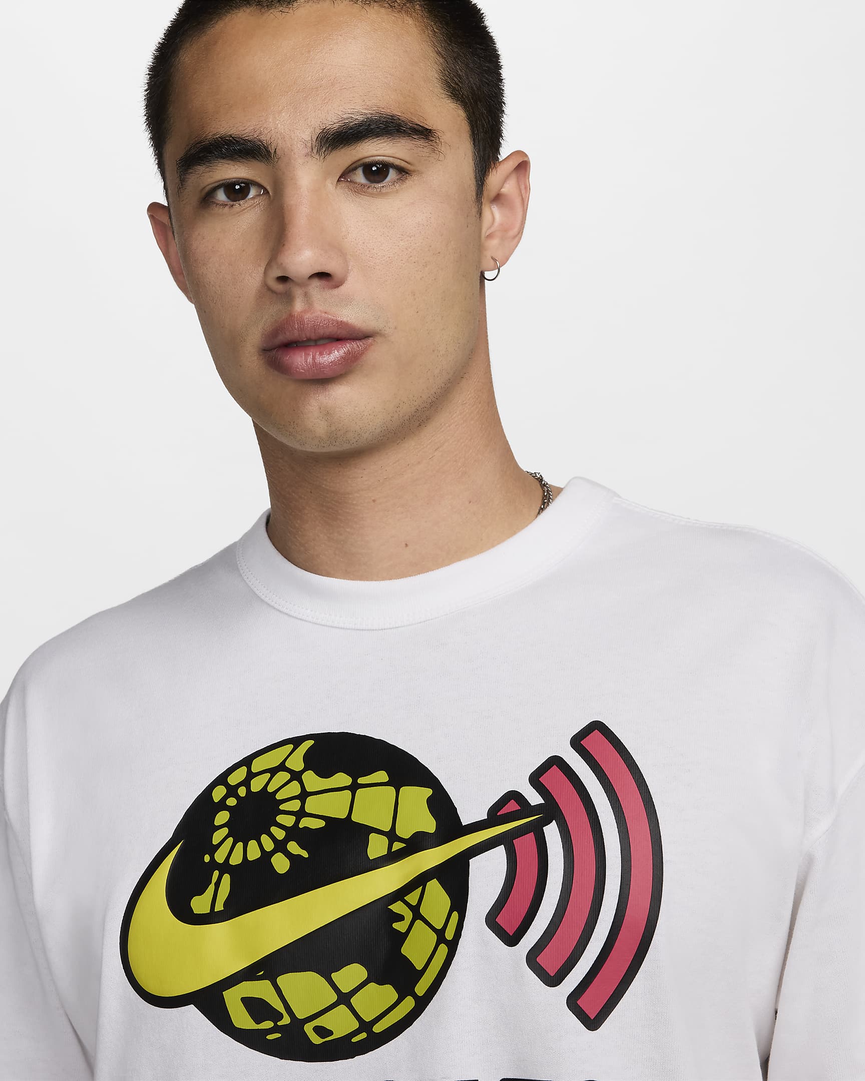 Nike Sportswear Men's Max90 T-Shirt - White