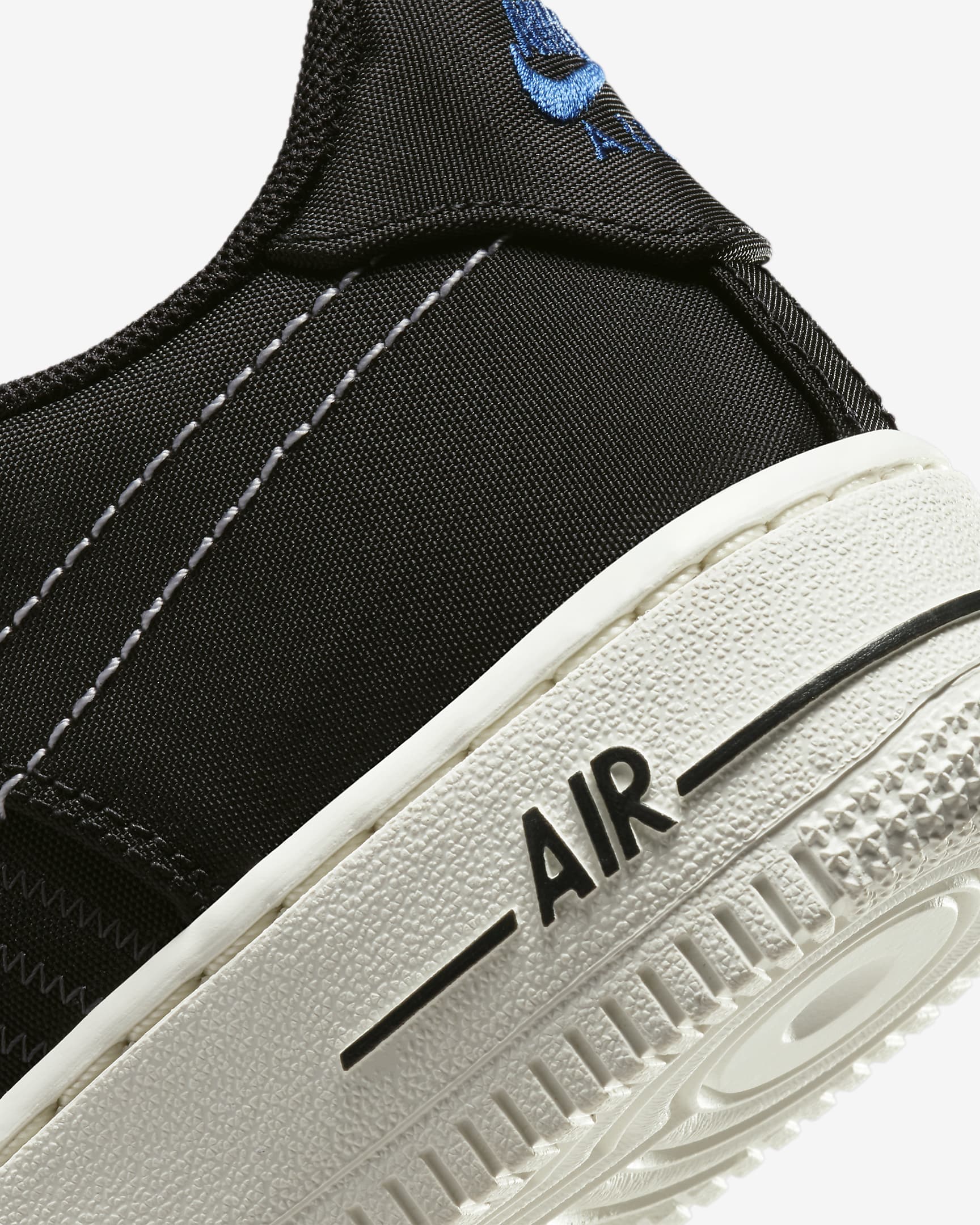 Nike Air Force 1 LV8 3 Older Kids' Shoes - Black/Black/Anthracite/Sail