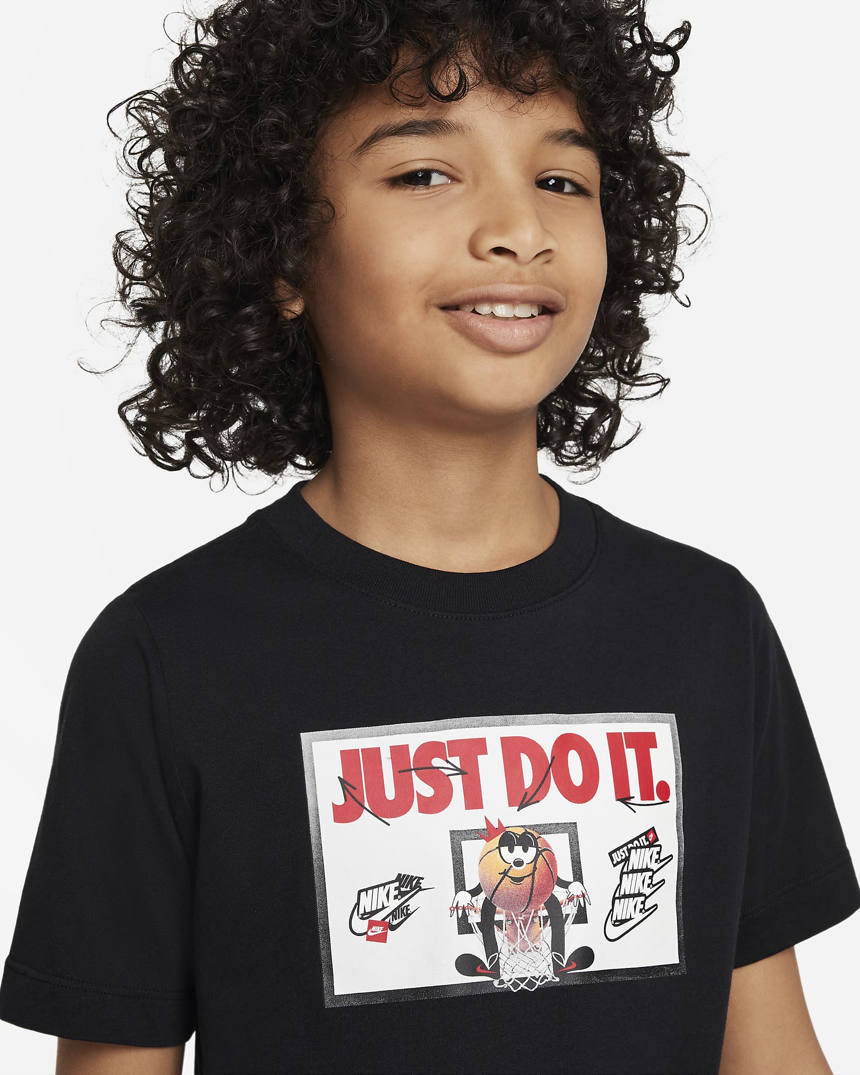 T-shirt Nike Sportswear pour ado. Nike CA