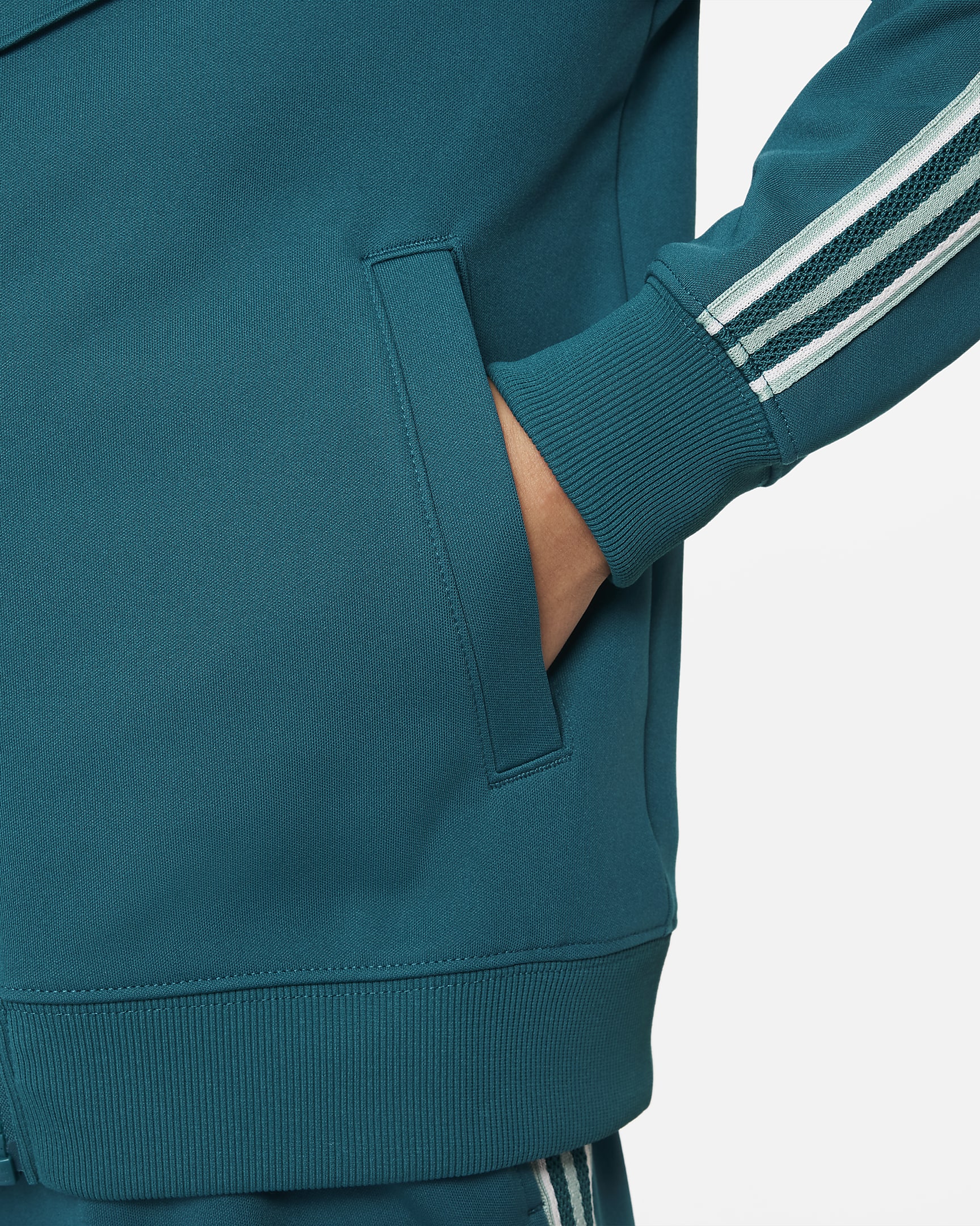 older boys nike tracksuit