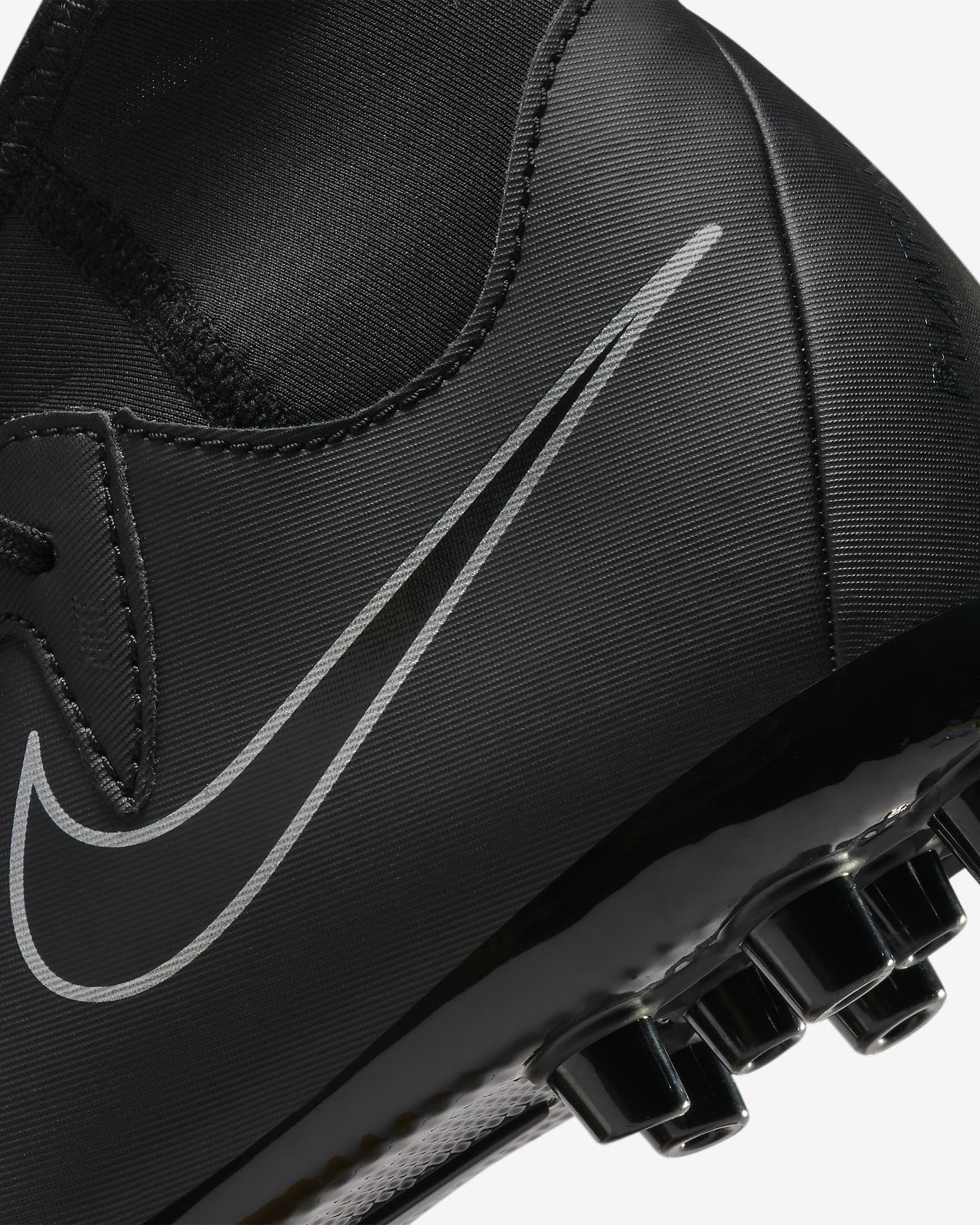 Nike Jr. Phantom Luna 2 Academy AG High-Top-Fußballschuh jüngere/ältere Kinder - Schwarz/Schwarz