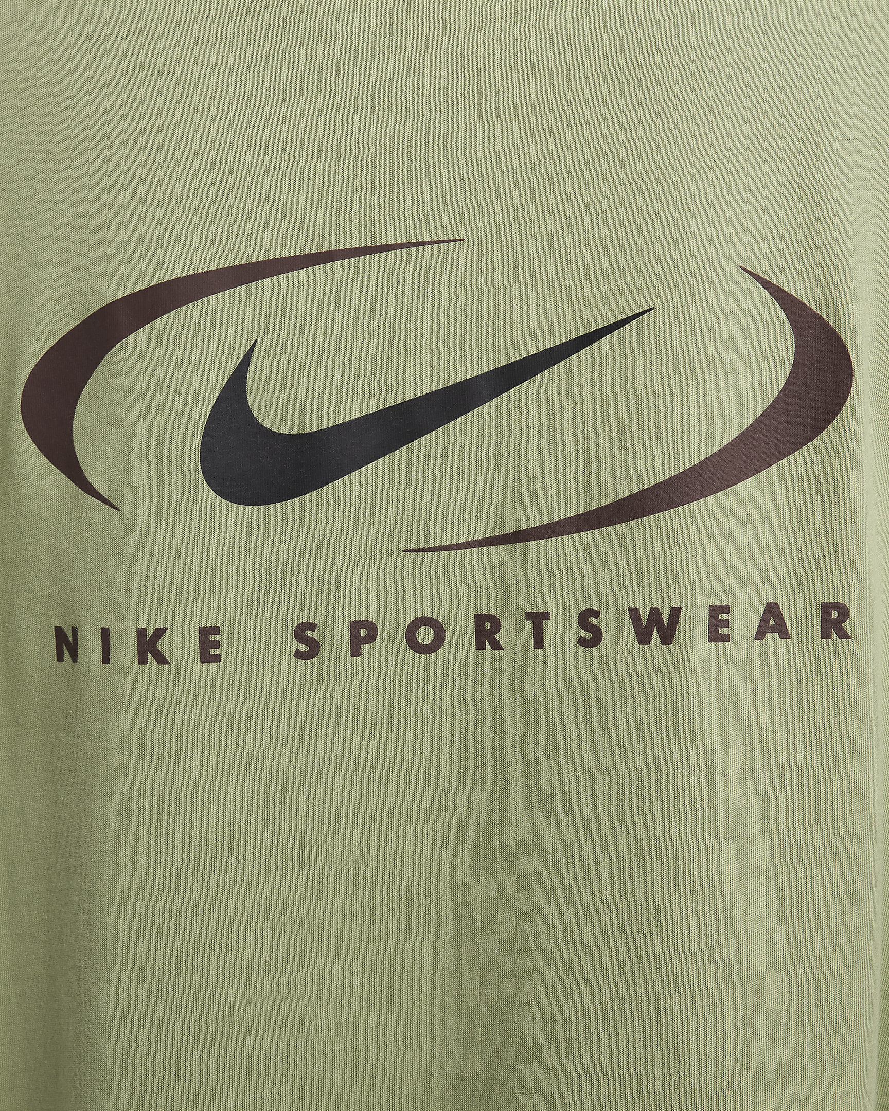 Nike Sportswear Women's Graphic T-Shirt. Nike CH