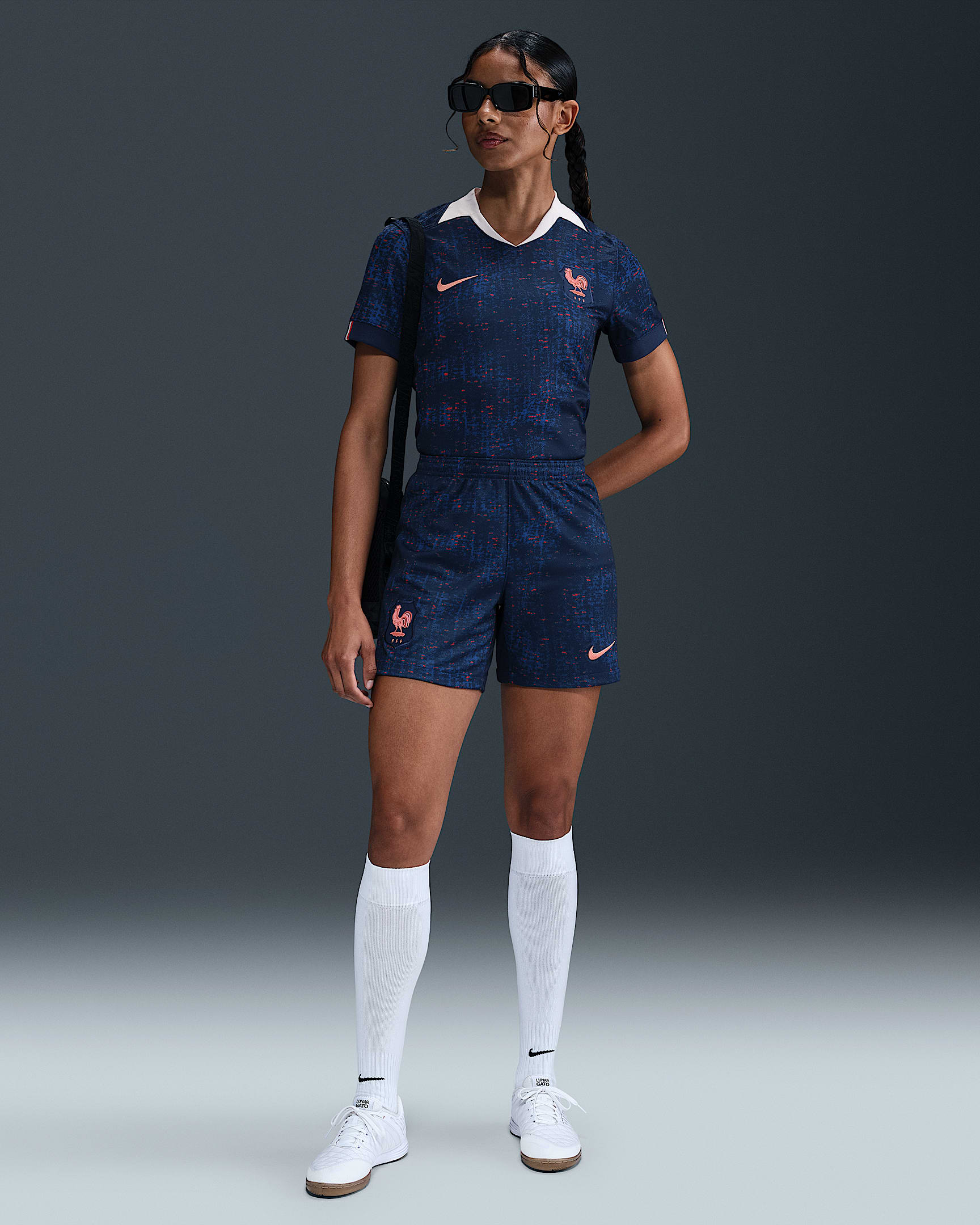 FFF 2025/26 Stadyum İç Saha Nike Dri-FIT Kadın Futbol Taraftar Şortu - Blue Void/Light Madder Root