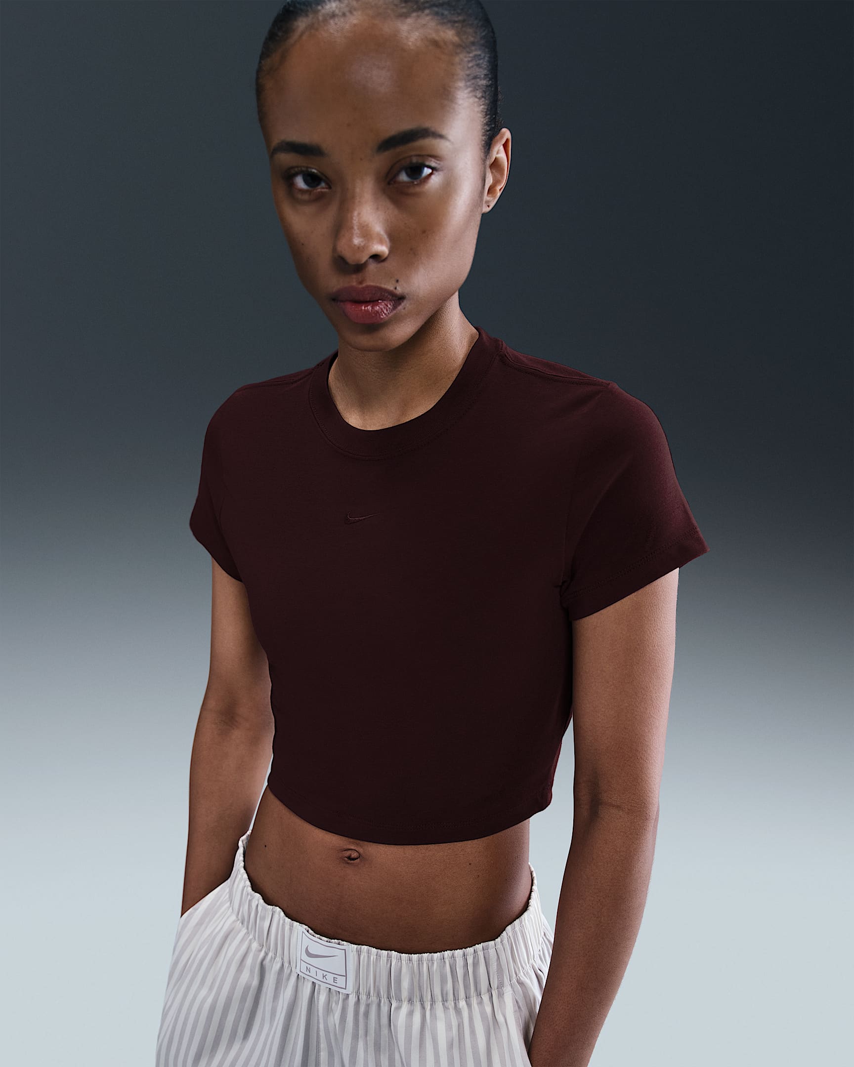 Nike Sportswear Chill Knit Women's Cropped T-Shirt - Burgundy Crush