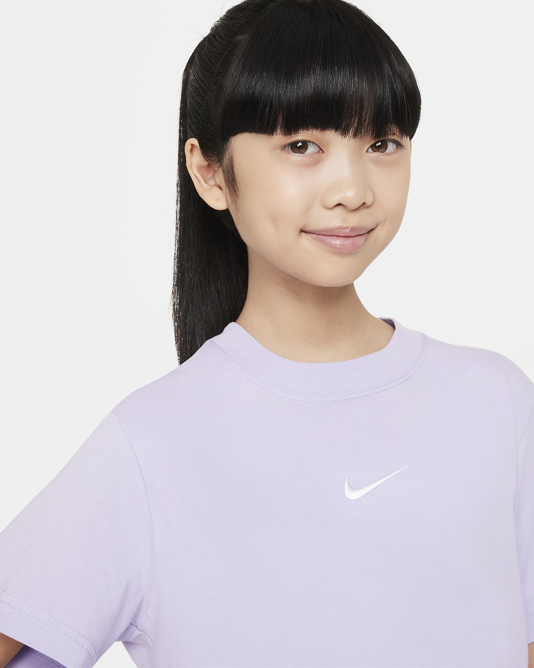 Nike Sportswear Older Kids' (Girls') T-Shirt. Nike IN