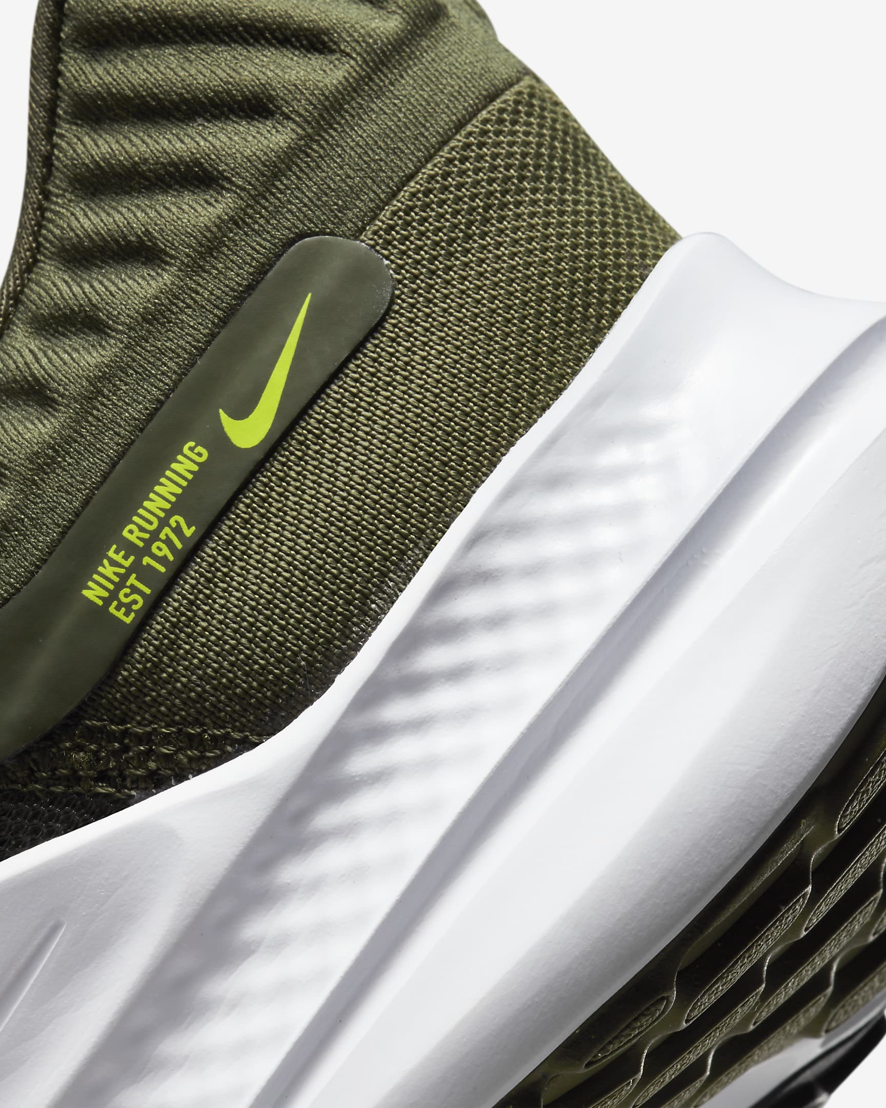Nike Quest 5 Men's Road Running Shoes. Nike CZ