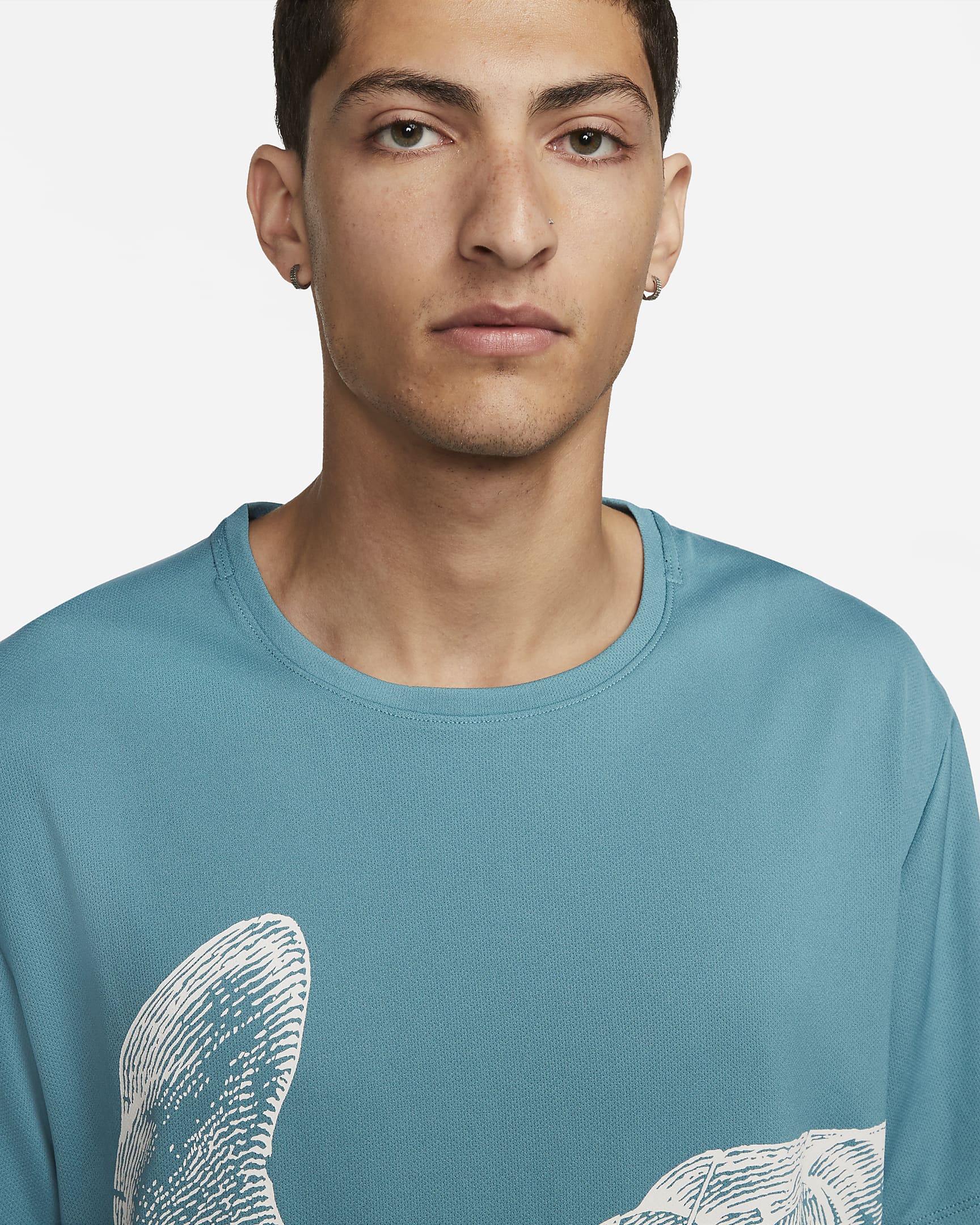 Nike DriFIT UV Run Division Miler Men's ShortSleeve Graphic Running