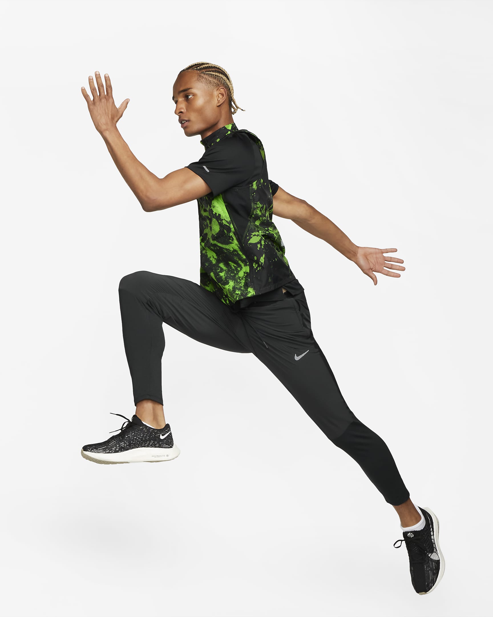 Löparväst Nike Repel Run Division för män - Action Green