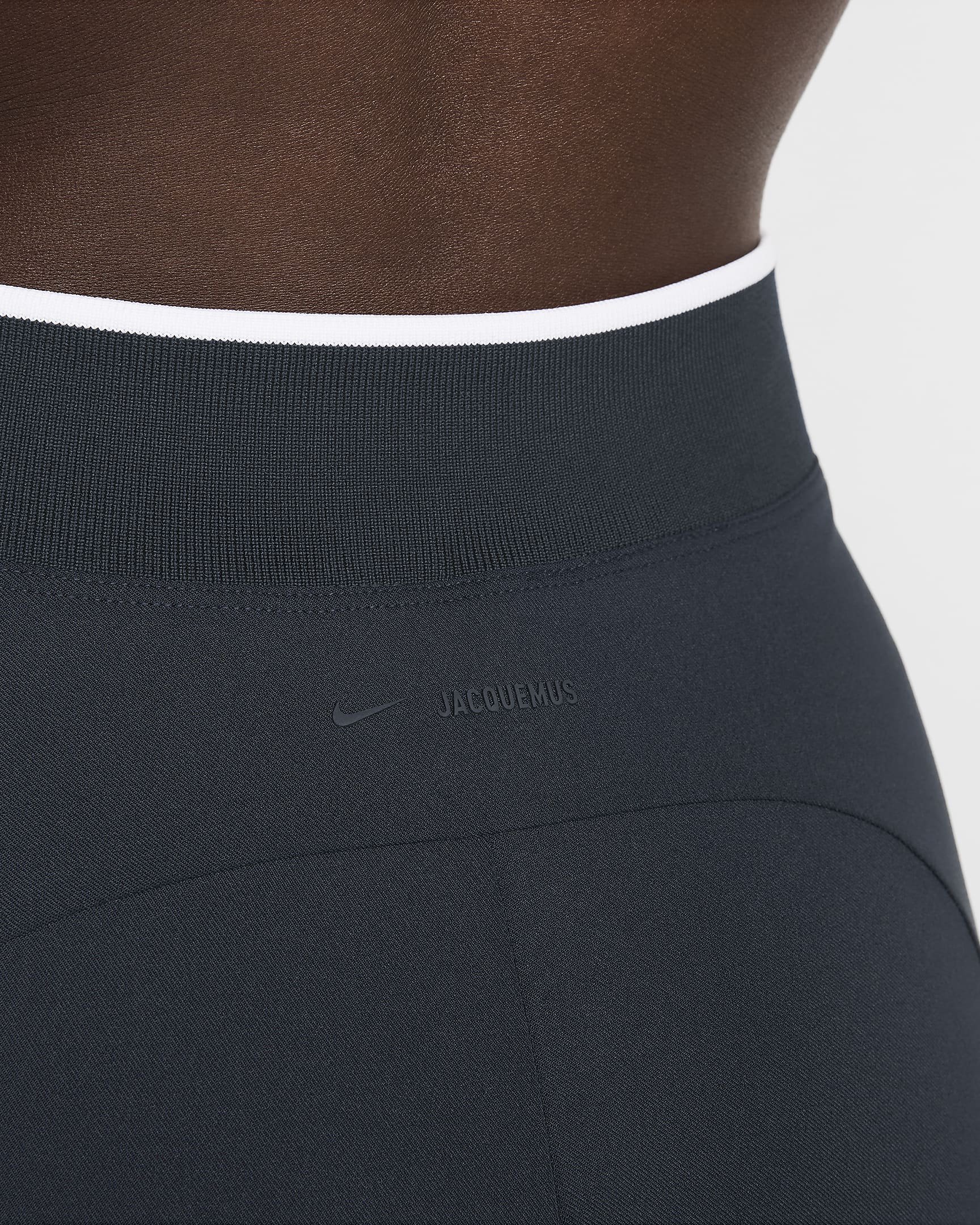 Dámská sukně Nike x Jacquemus - Dark Obsidian/Bílá