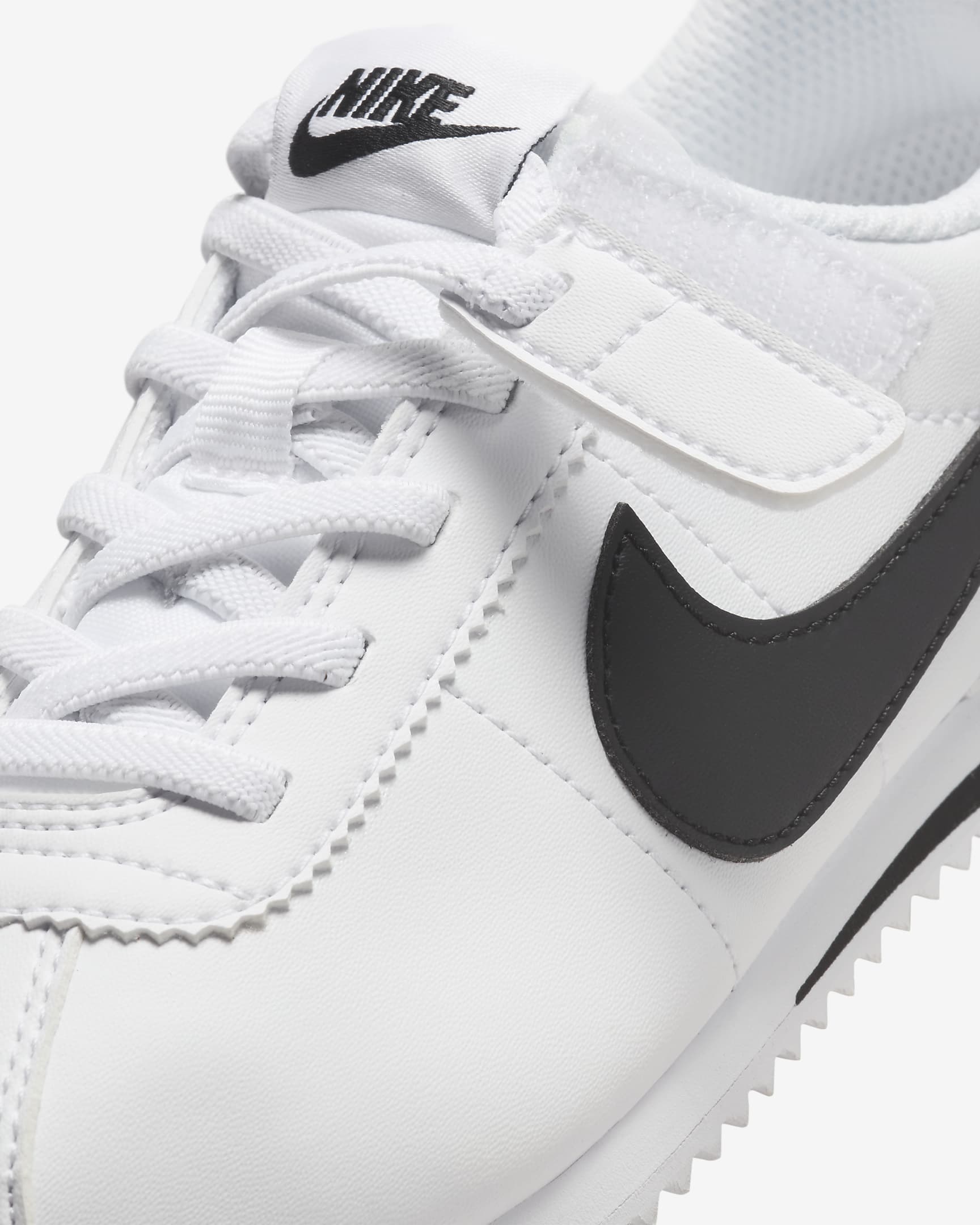 Nike Cortez EasyOn Younger Kids' Shoes - White/Black