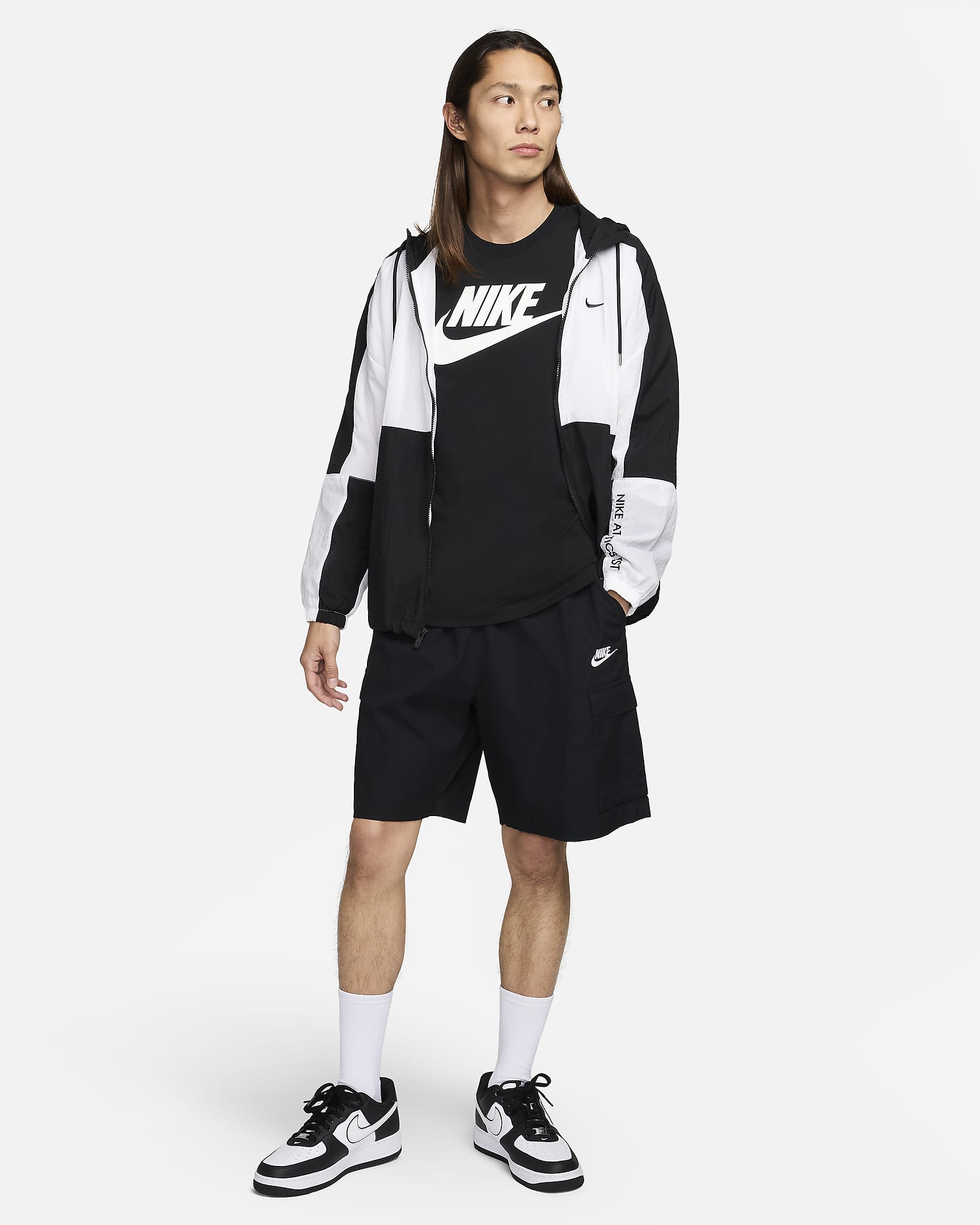 Nike Sportswear Men's T-Shirt. Nike VN