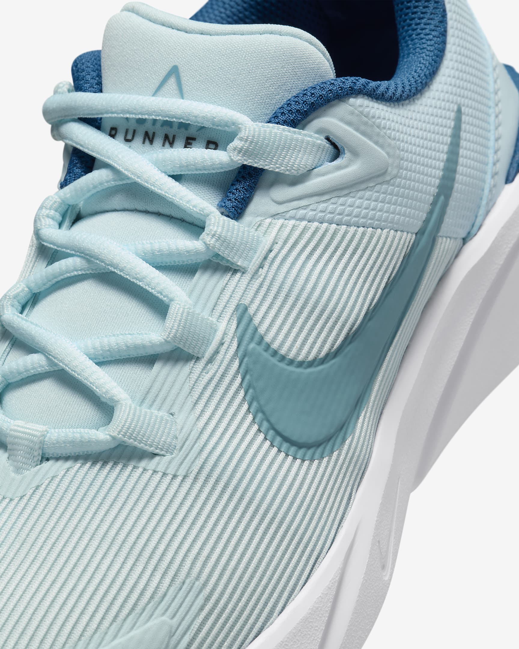 Nike Star Runner 4 Older Kids' Road Running Shoes - Glacier Blue/Astronomy Blue/White/Denim Turquoise