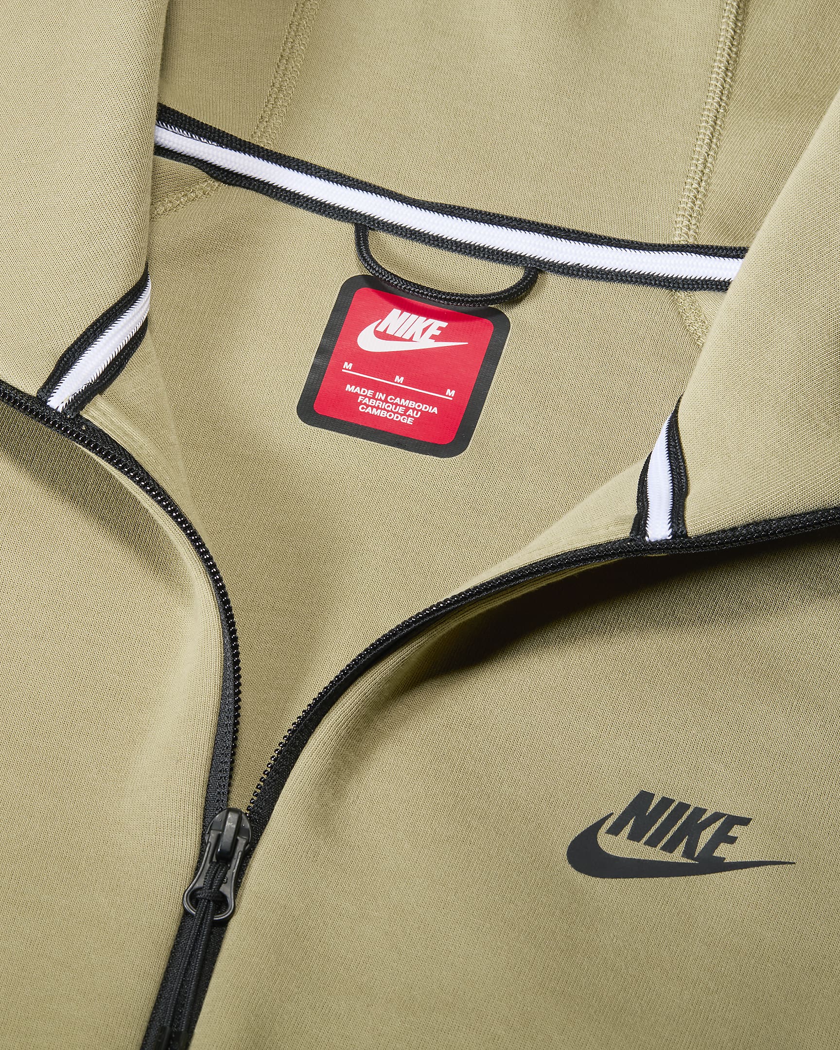 Nike Sportswear Tech Fleece Windrunner hettejakke til herre - Neutral Olive/Svart