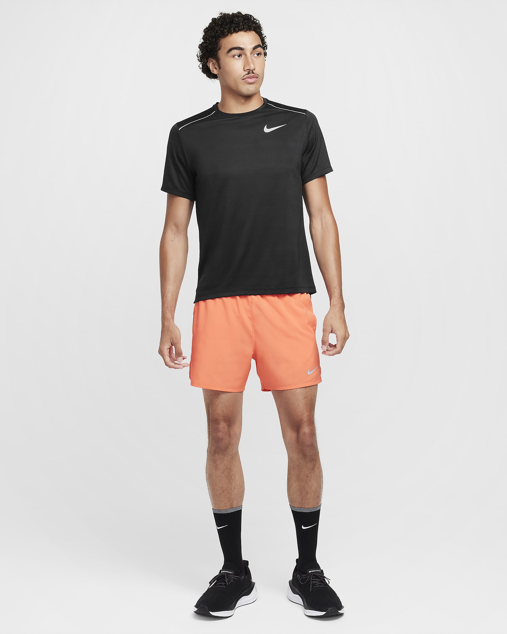 Nike Challenger Men's Dri-FIT 13cm (approx.) Brief-lined Running Shorts - Light Wild Mango/Vintage Coral/Black