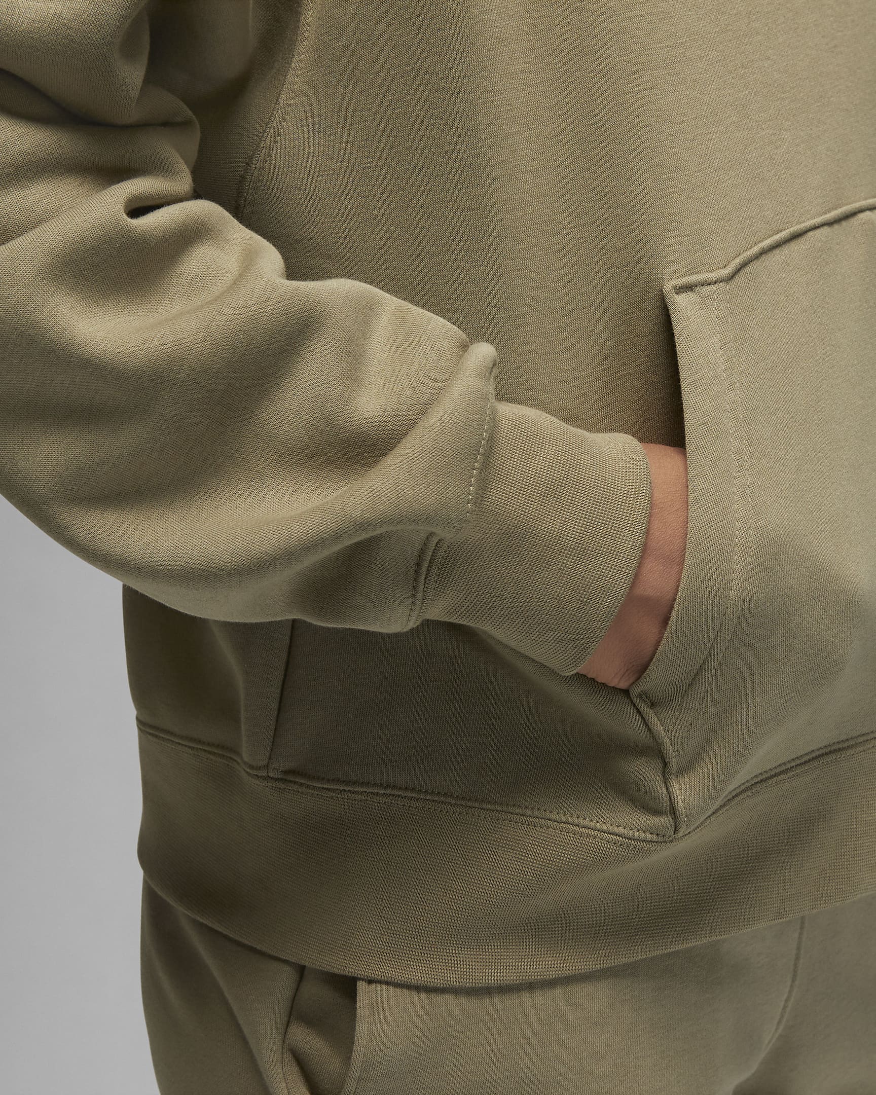 Jordan Brooklyn Women's Fleece Pullover Hoodie. Nike PT